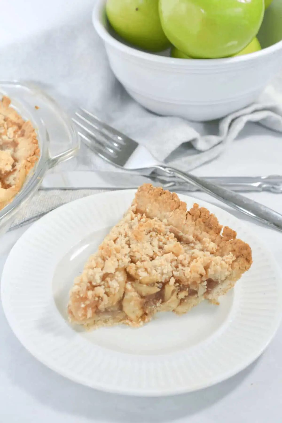 Easy Apple Pie with Crumb Topping