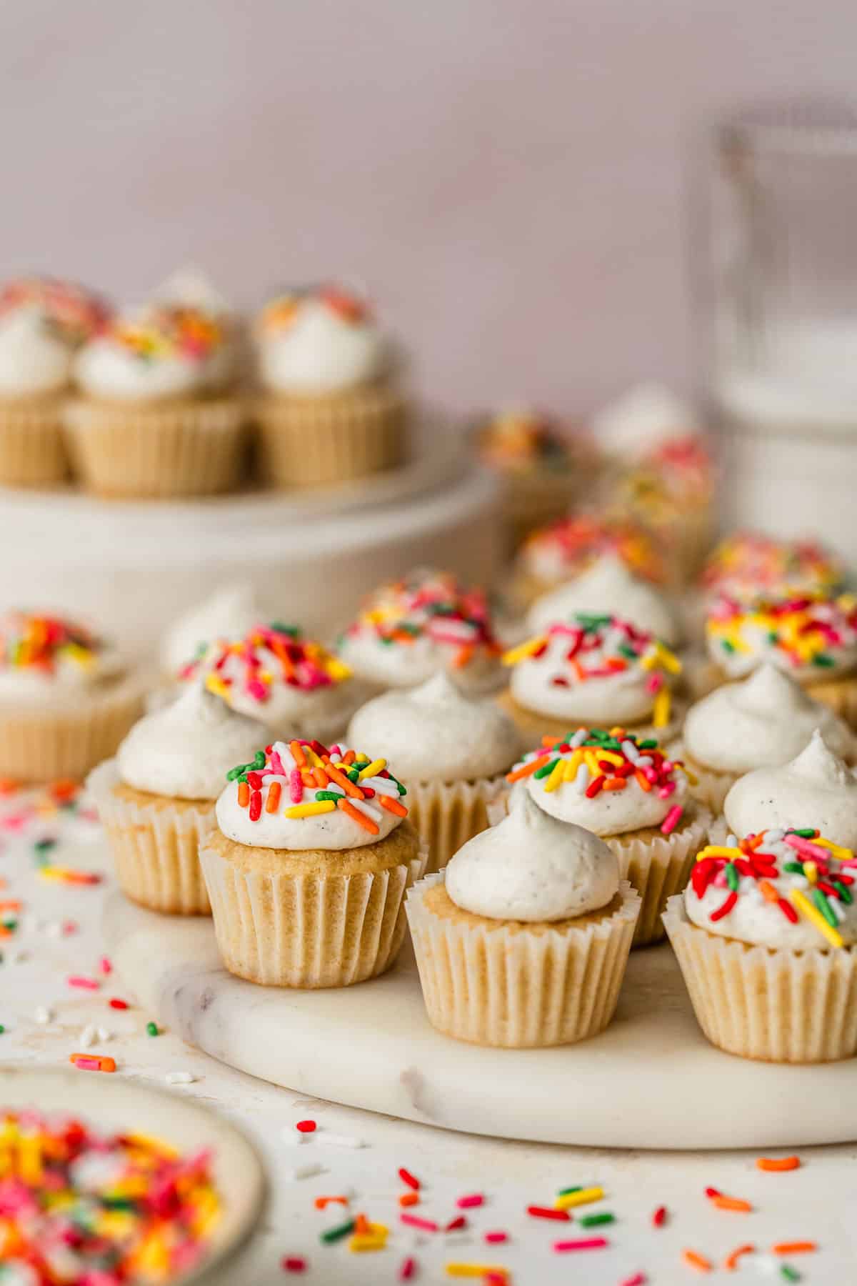 Easy Mini Vanilla Cupcakes