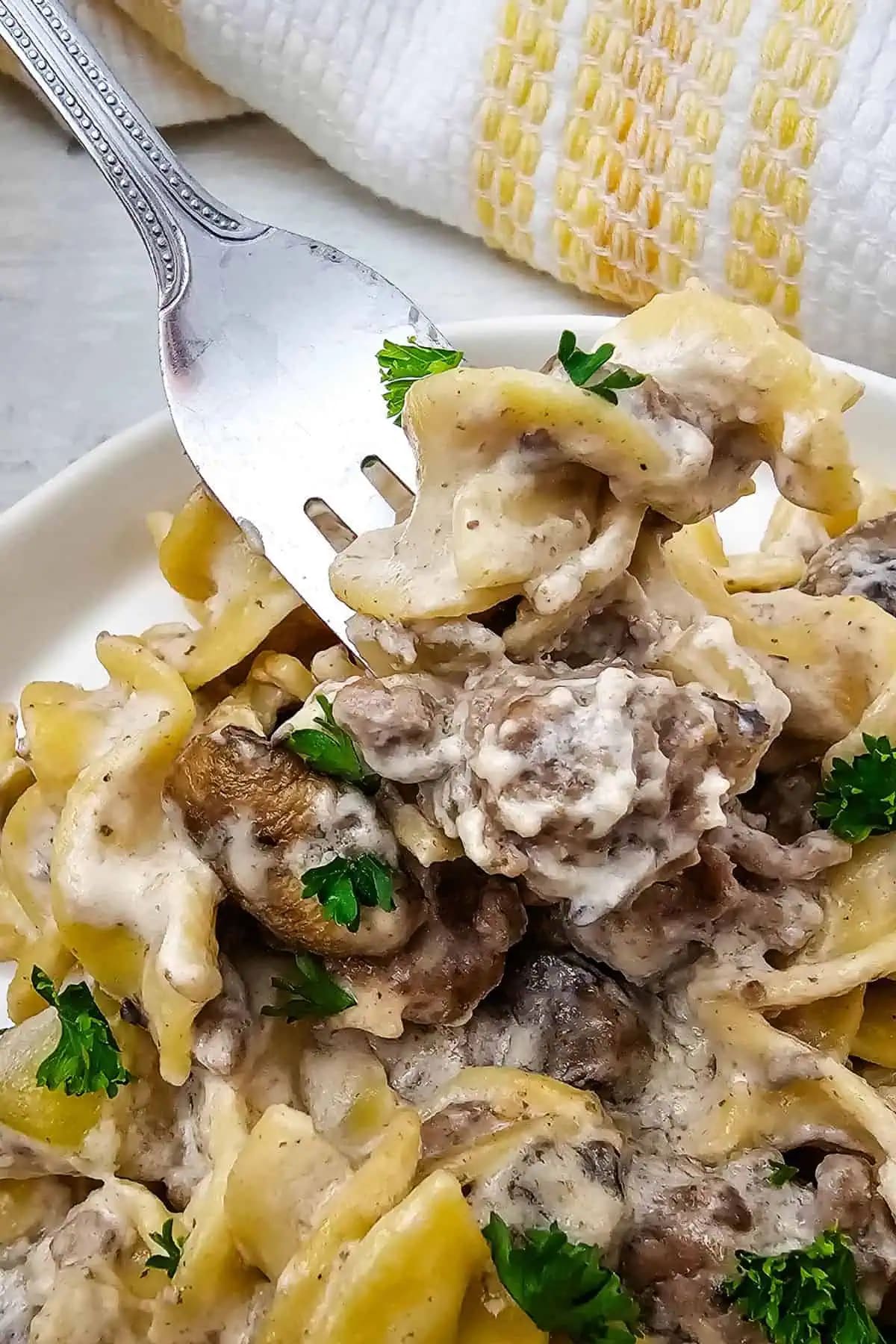Easy Ground Beef Stroganoff Casserole