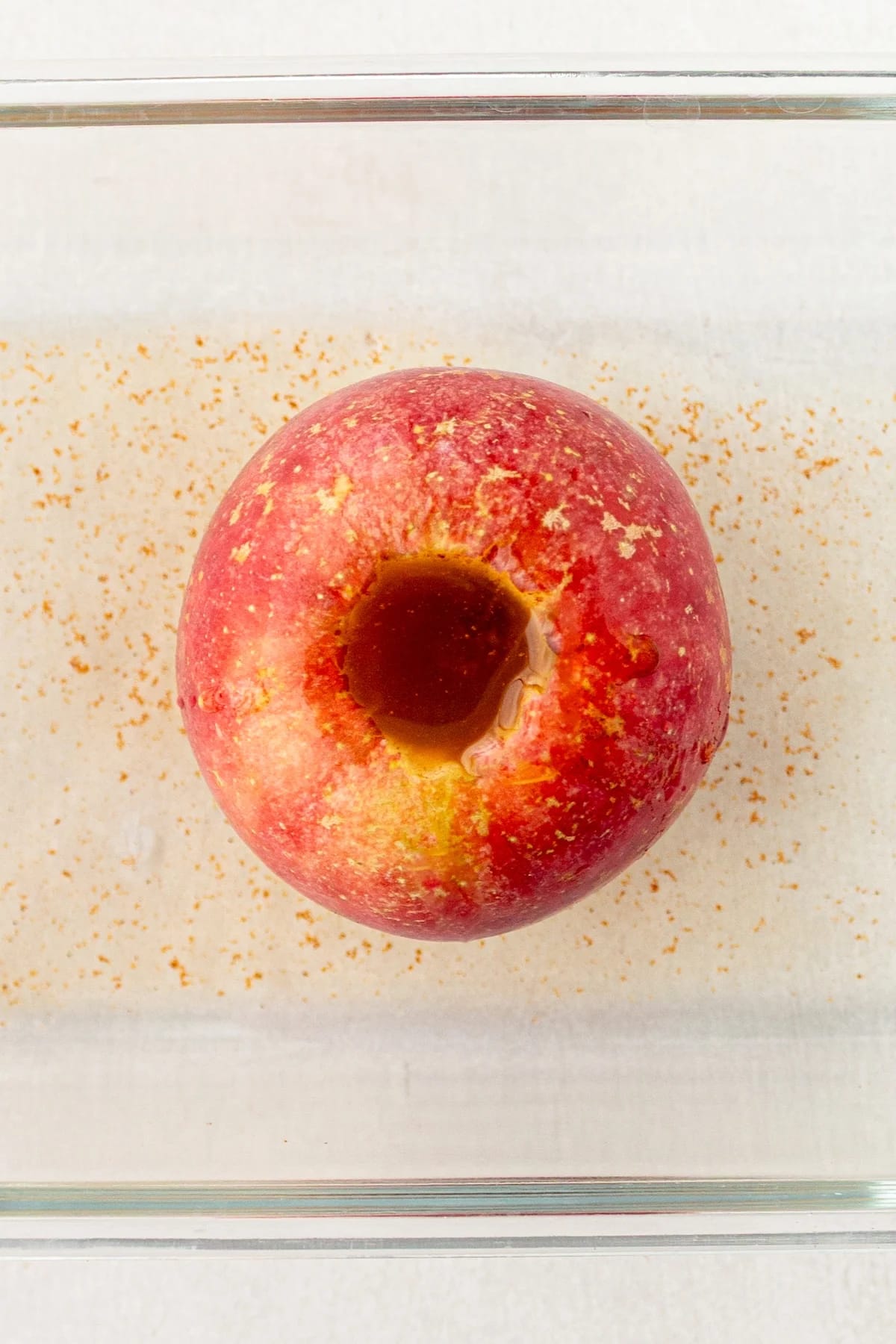 Baked Apples with Cinnamon and Raisins