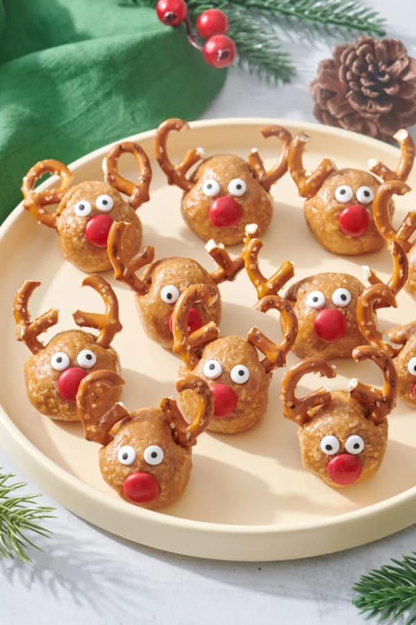 No-Bake Reindeer Bites cover
