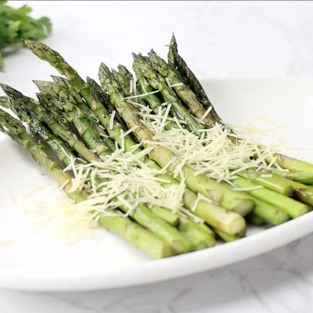 Cheesy Parmesan Roasted Asparagus