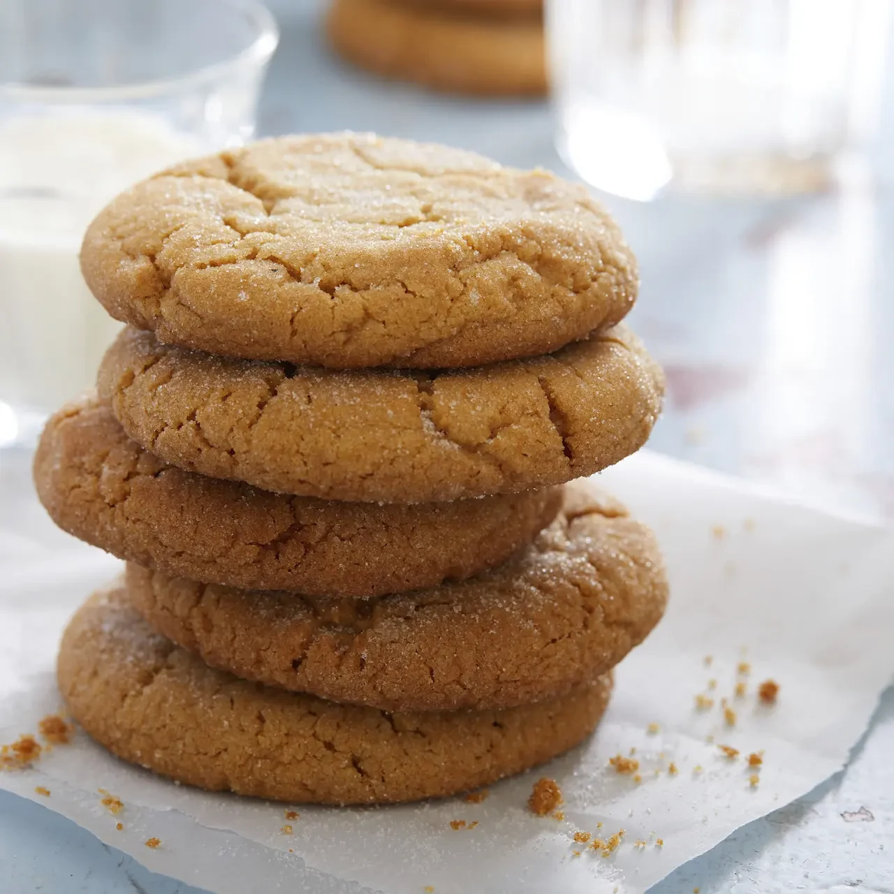 Chewy-Crispy Peanut Butter Cookies