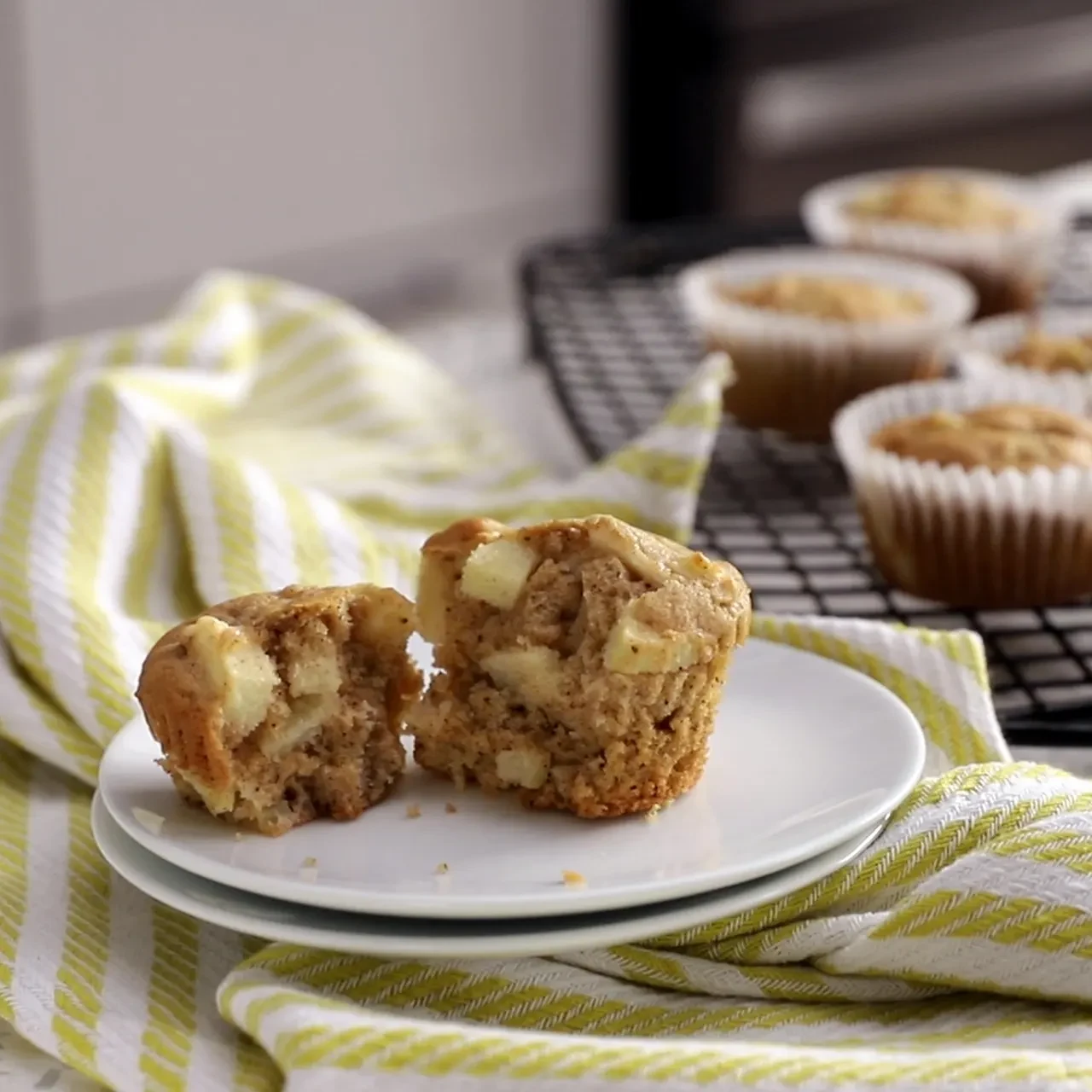 Apple Cinnamon Muffins