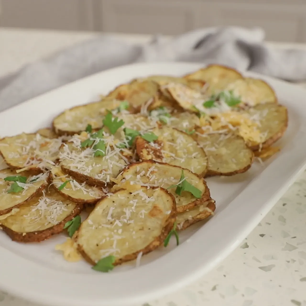 Crispy Garlic Parmesan Potatoes