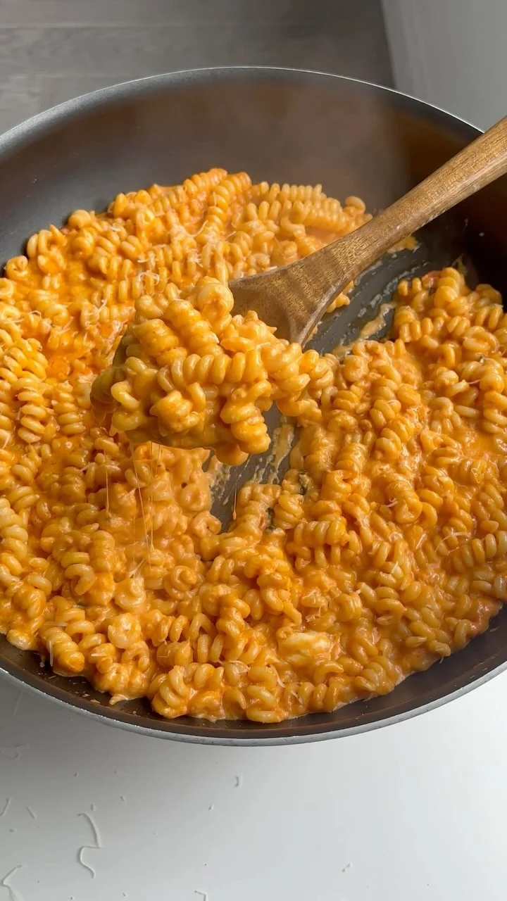 Pink Sauce Mac & Cheese