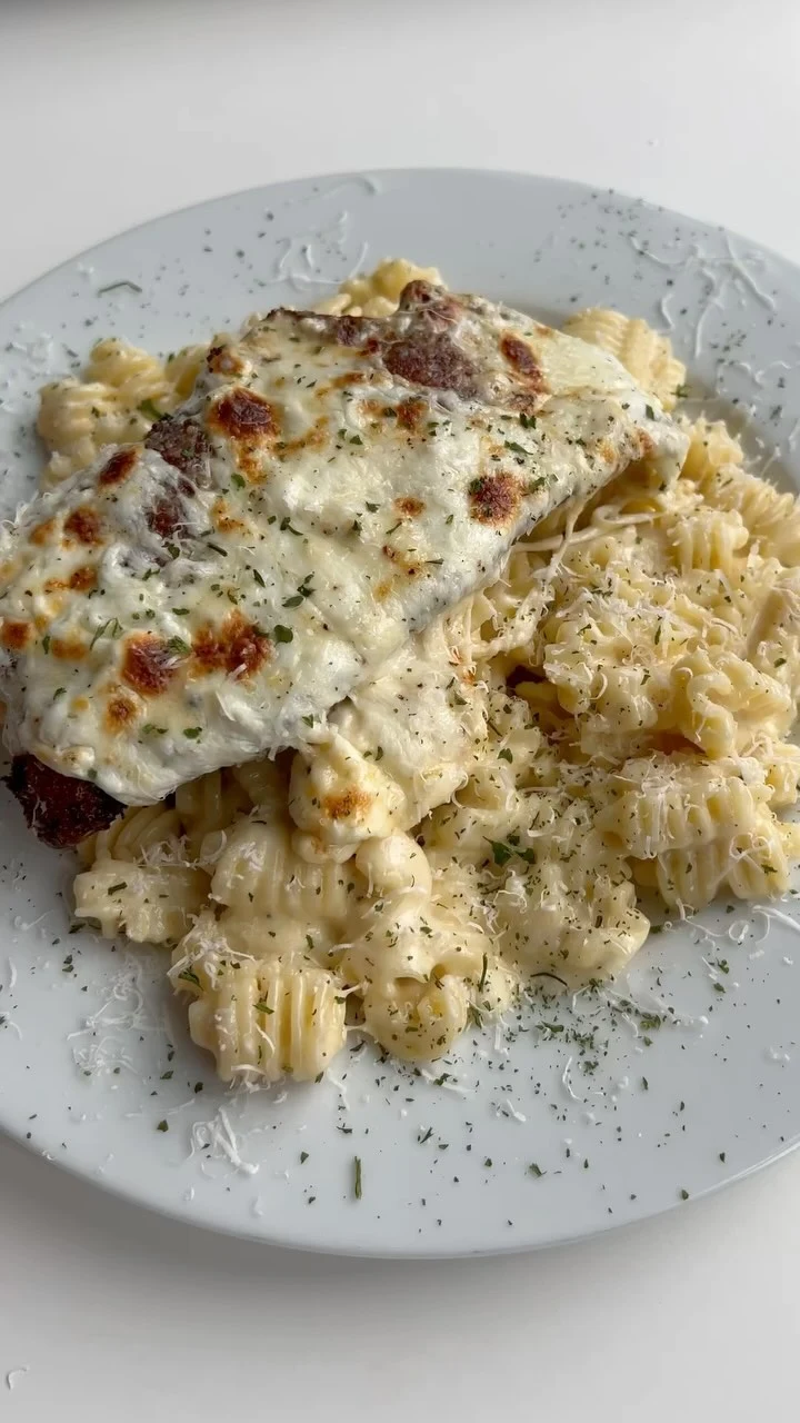Alfredo Chicken Parmesan Pasta