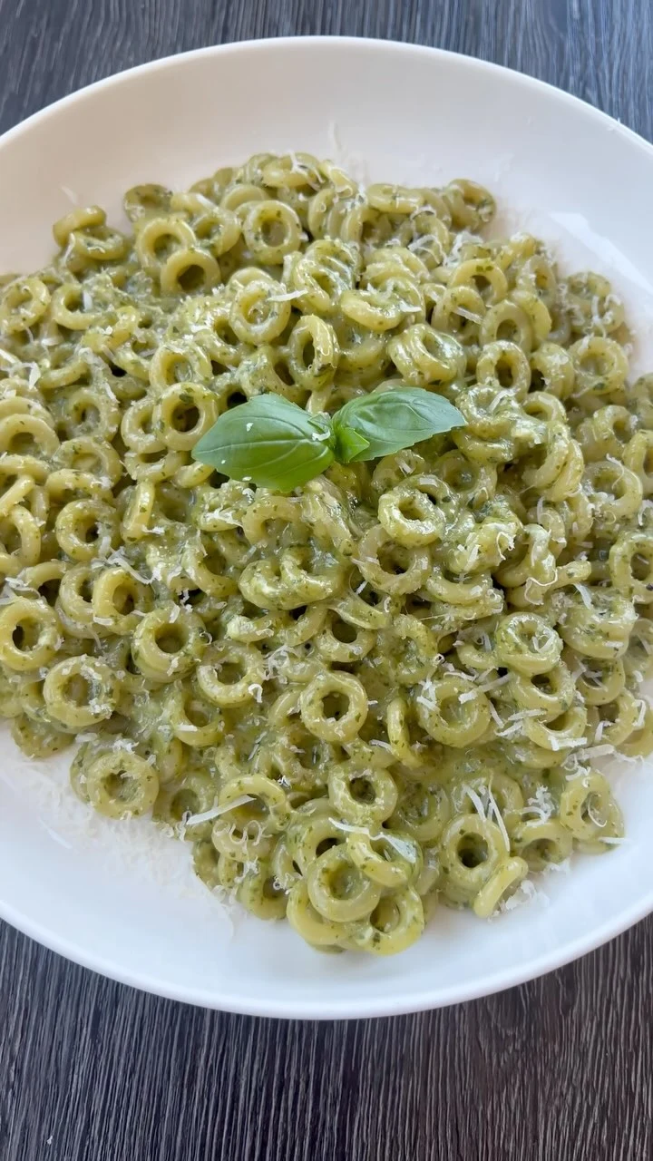Pesto SpaghettiOs (Anelli Pasta with Creamy Pesto Sauce)