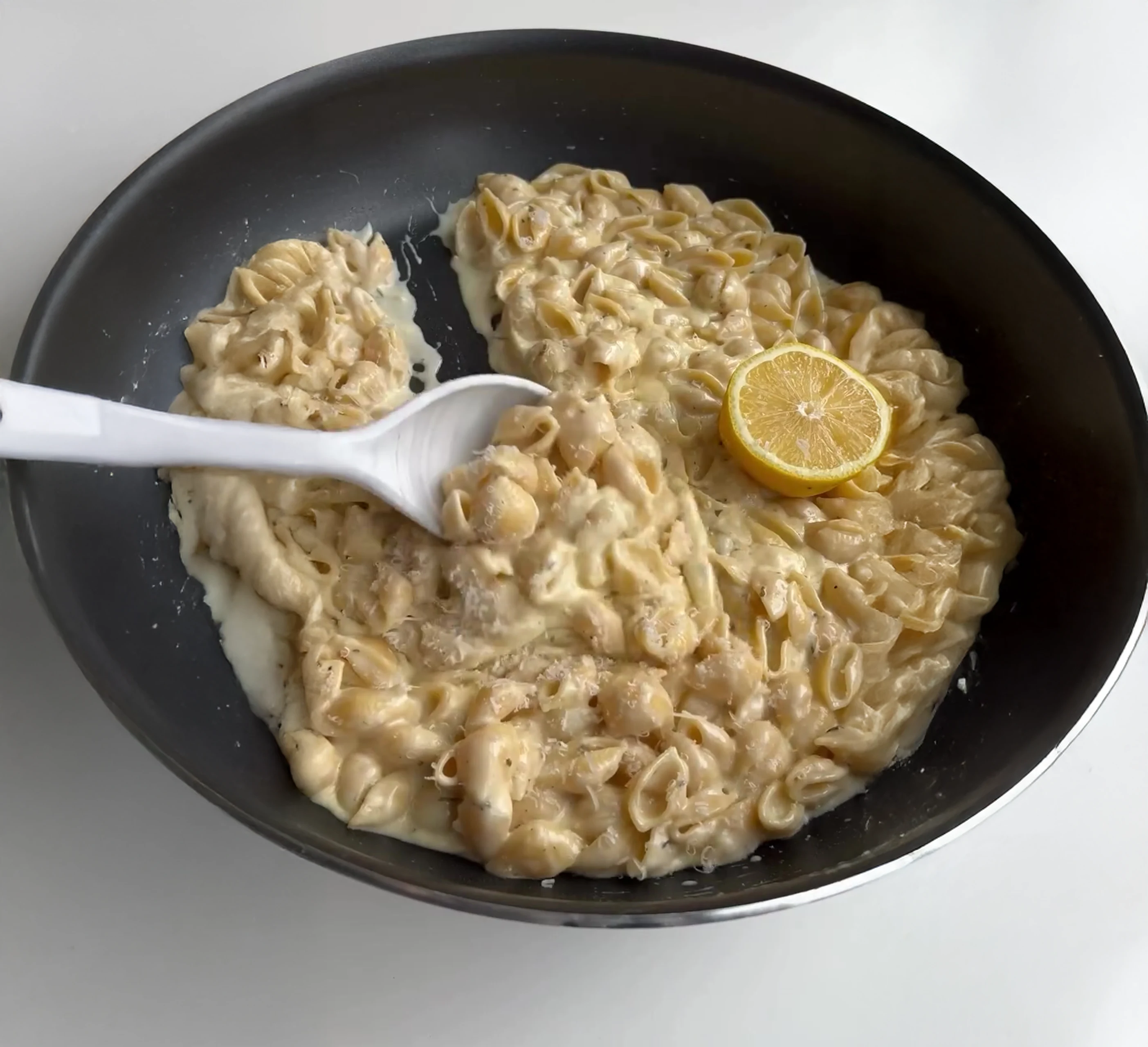 Creamy Lemon Shells Pasta