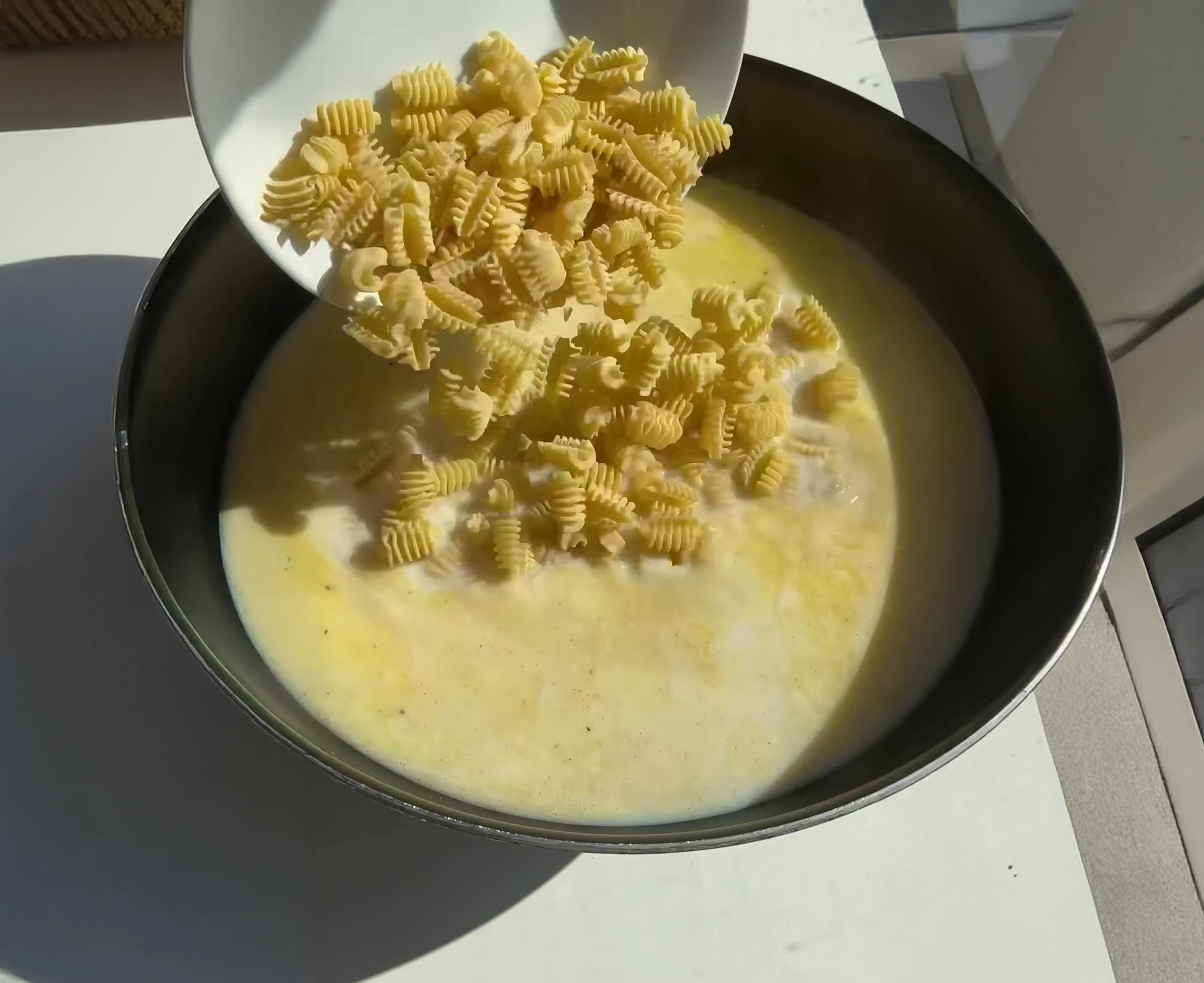 One Pot Cheddar Mac & Cheese