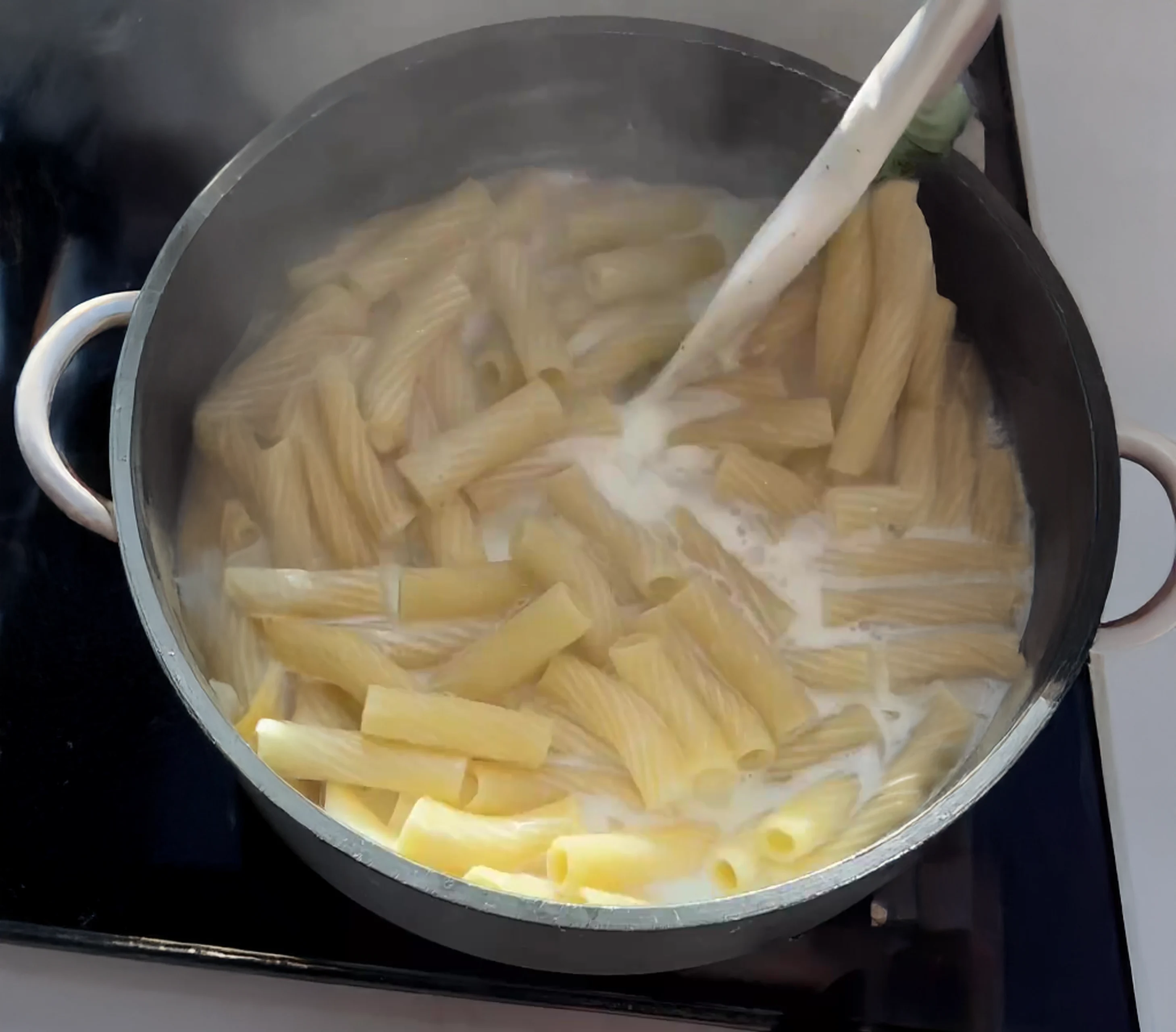 One Pot Mac & Cheese