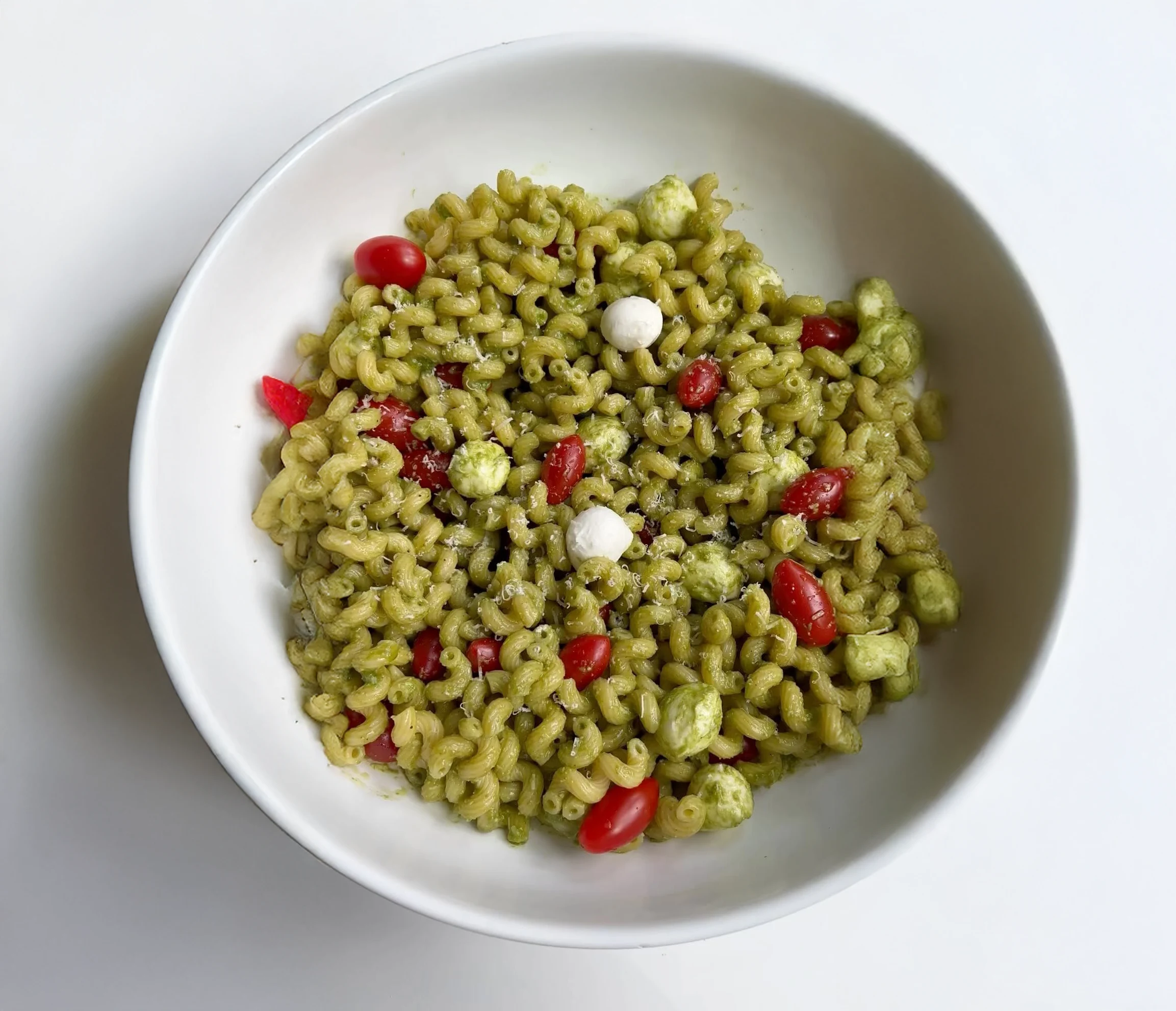 Pesto Caprese Pasta Salad