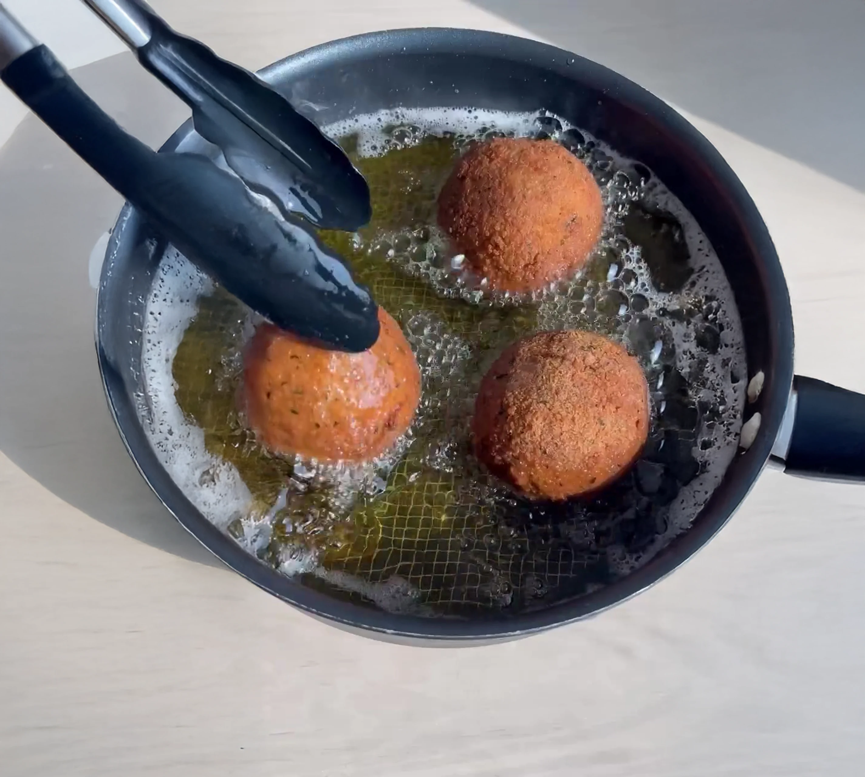 Fried Mac & Cheese Balls