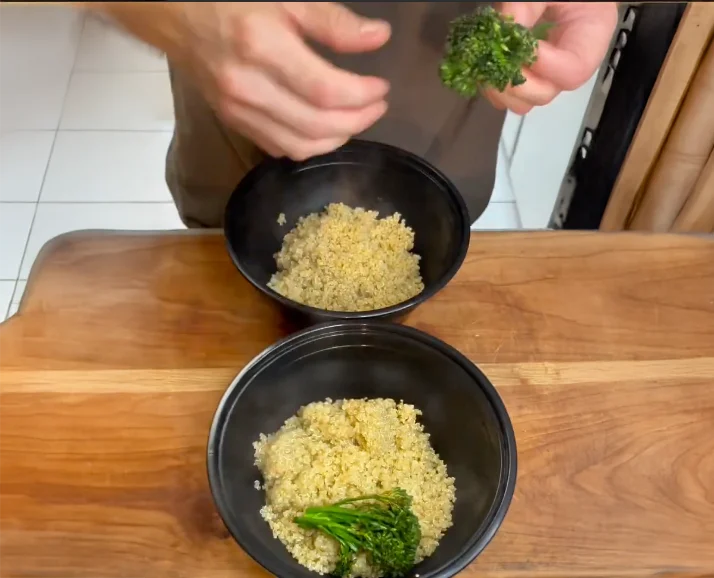Healthy Ginger Sesame Salmon Quinoa Bowls
