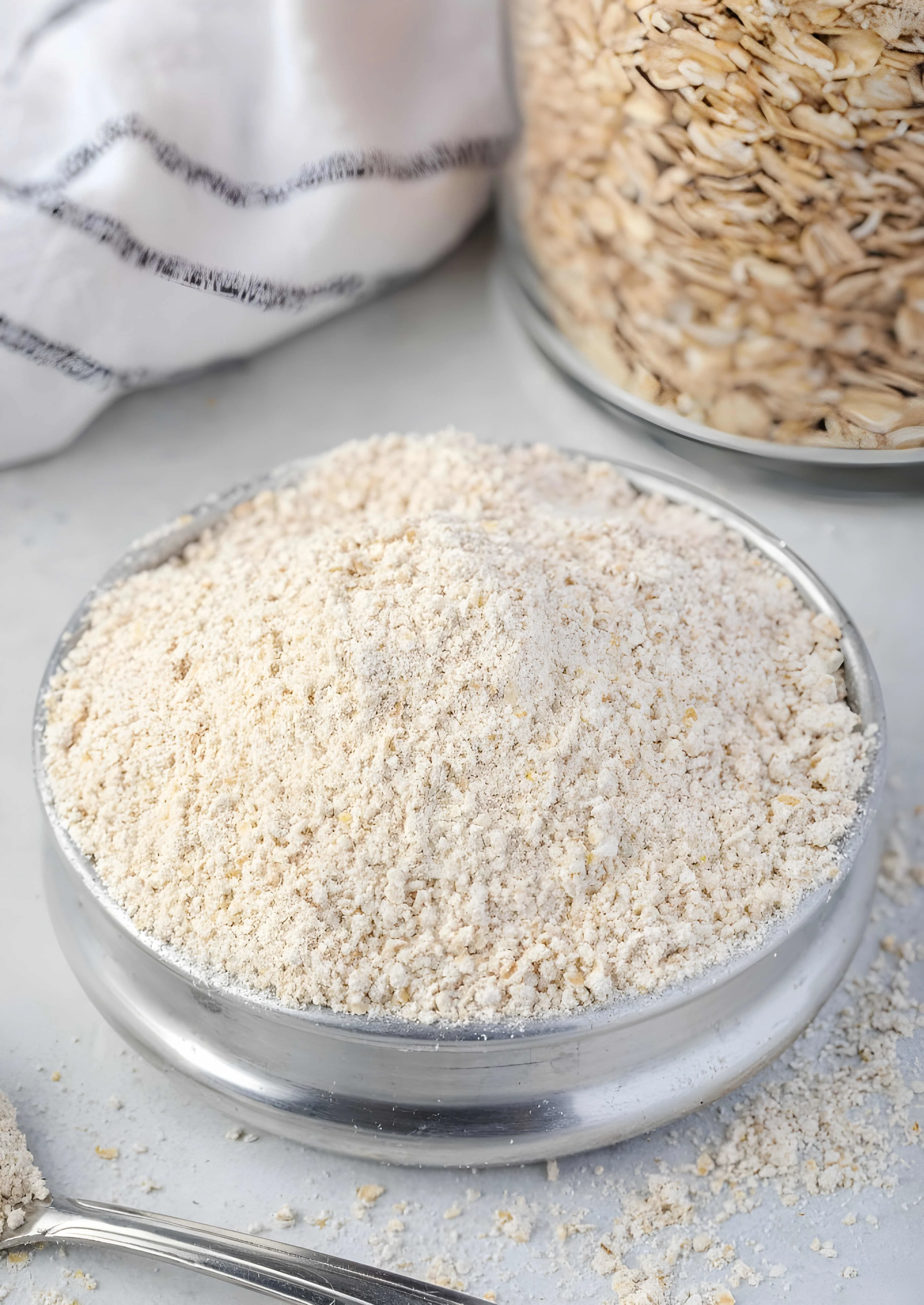 How to Make Oat Flour