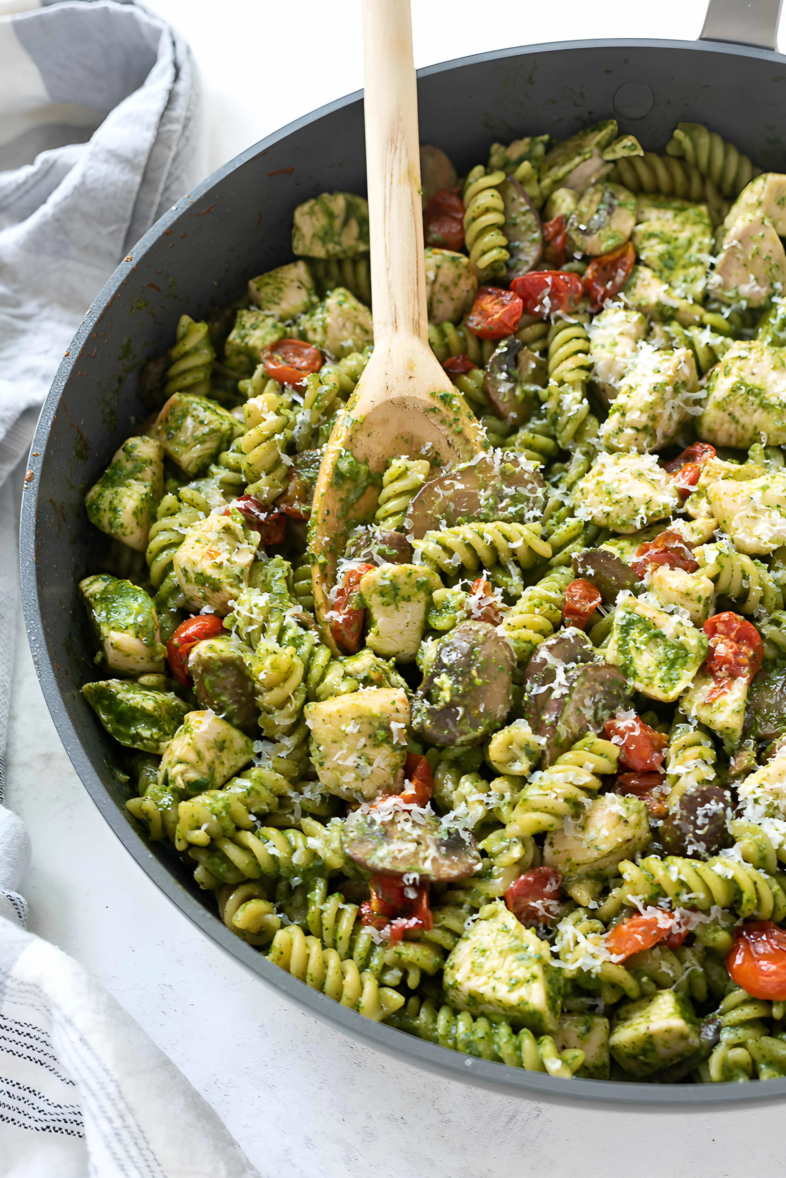 One Pot Chicken Pesto Pasta