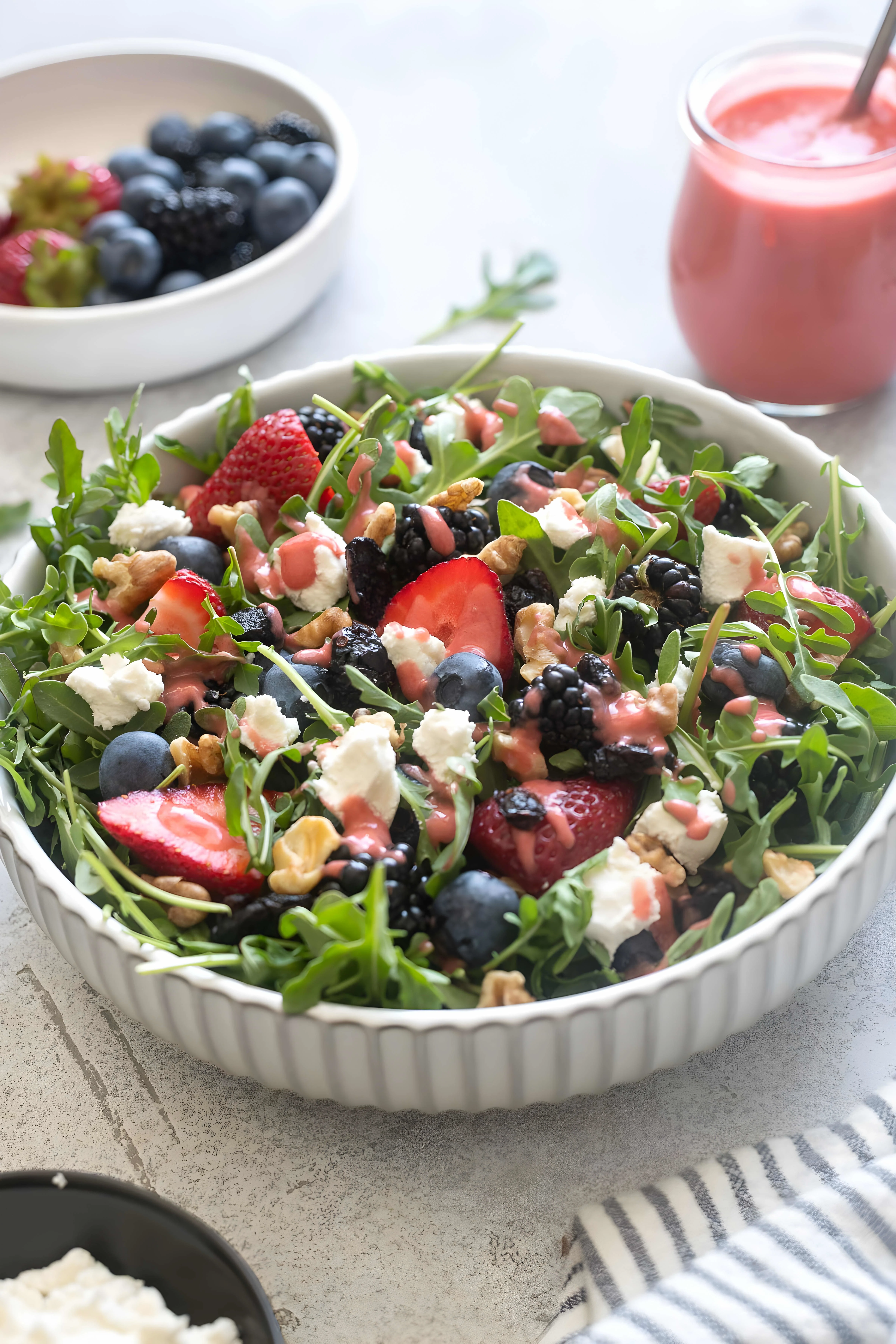 Berry Arugula Salad with Goat Cheese