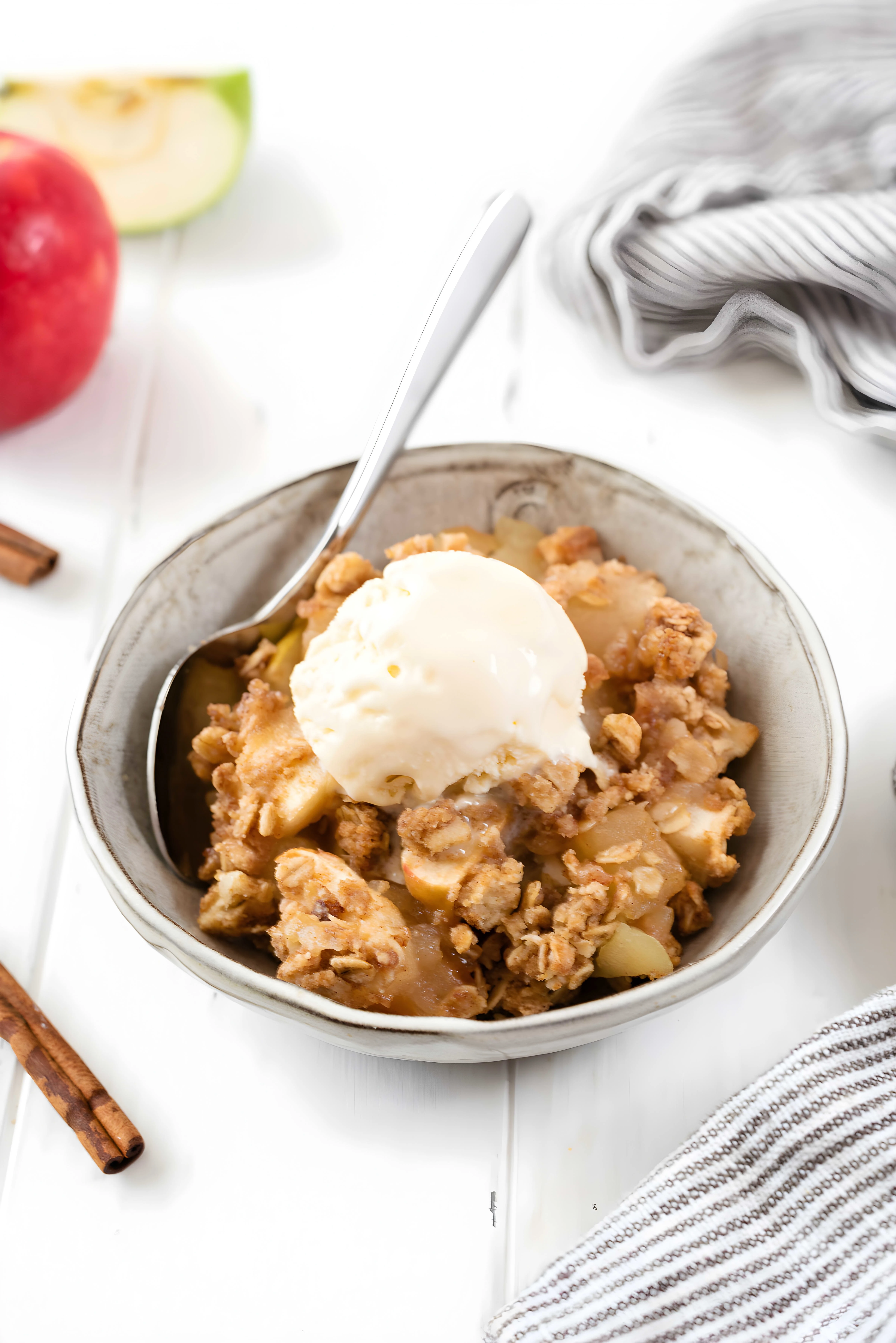 Easy Apple Crisp Recipe
