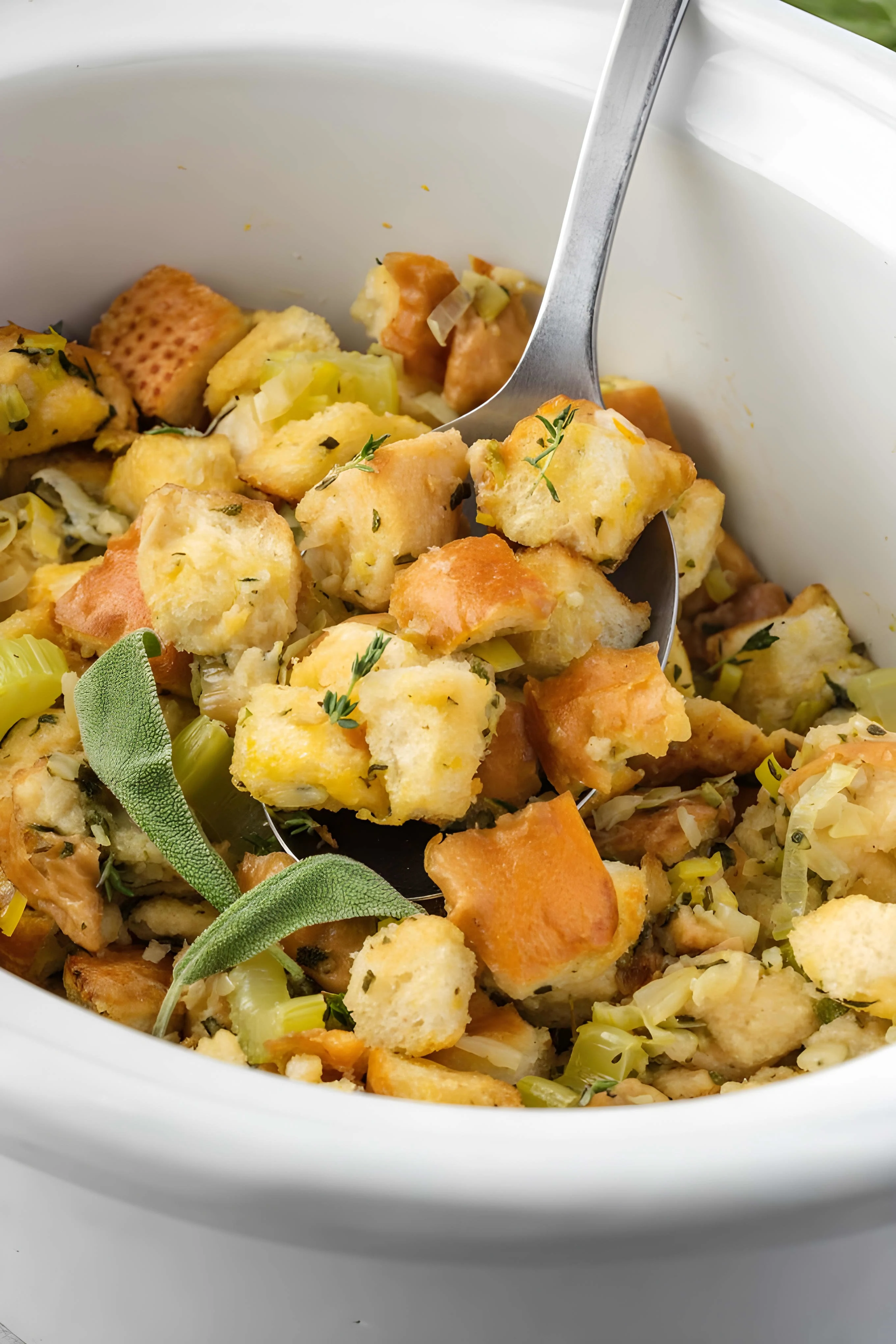 Easy Crock Pot Stuffing