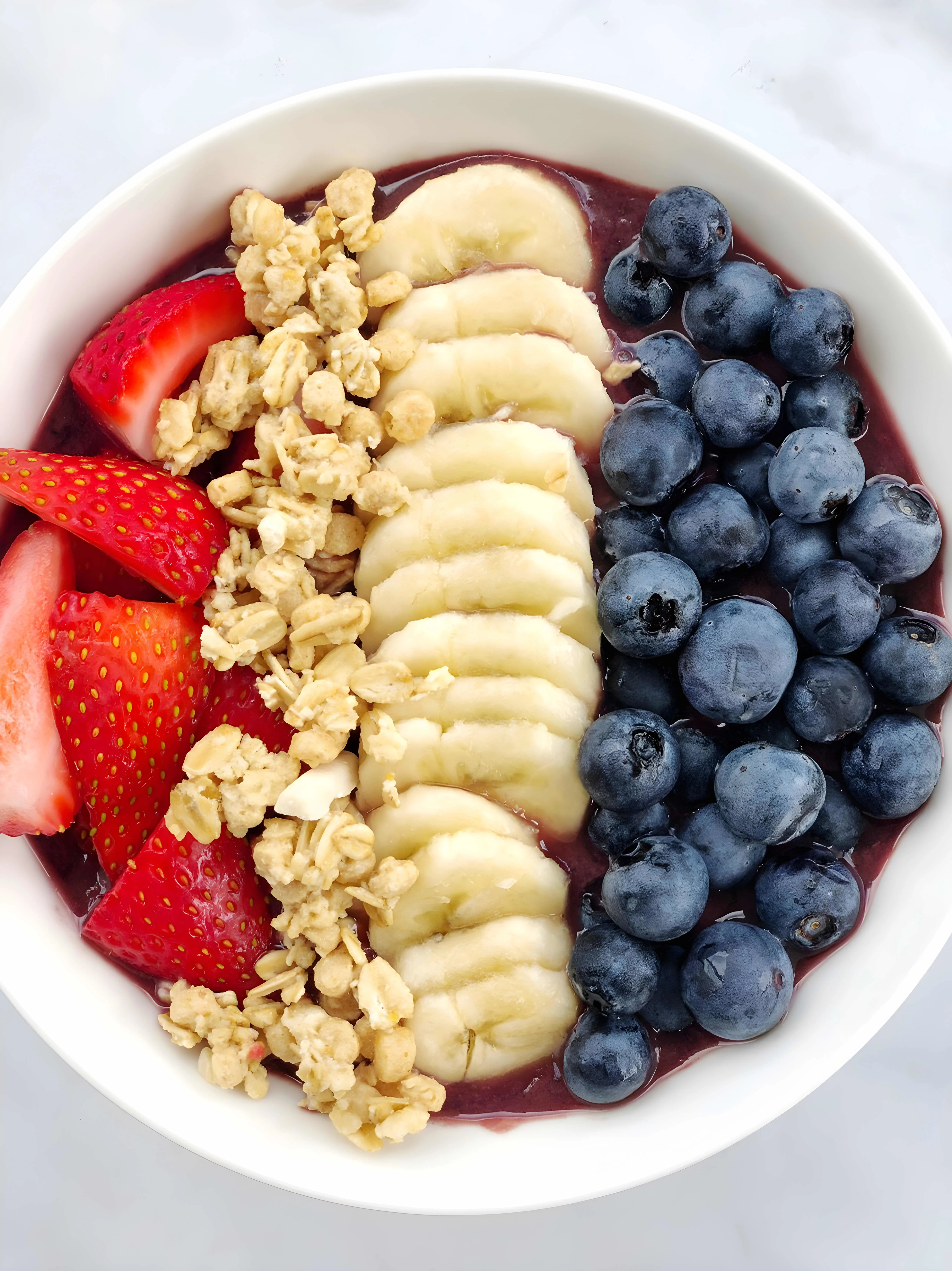 Vegan Acai Bowl (Easy Homemade)