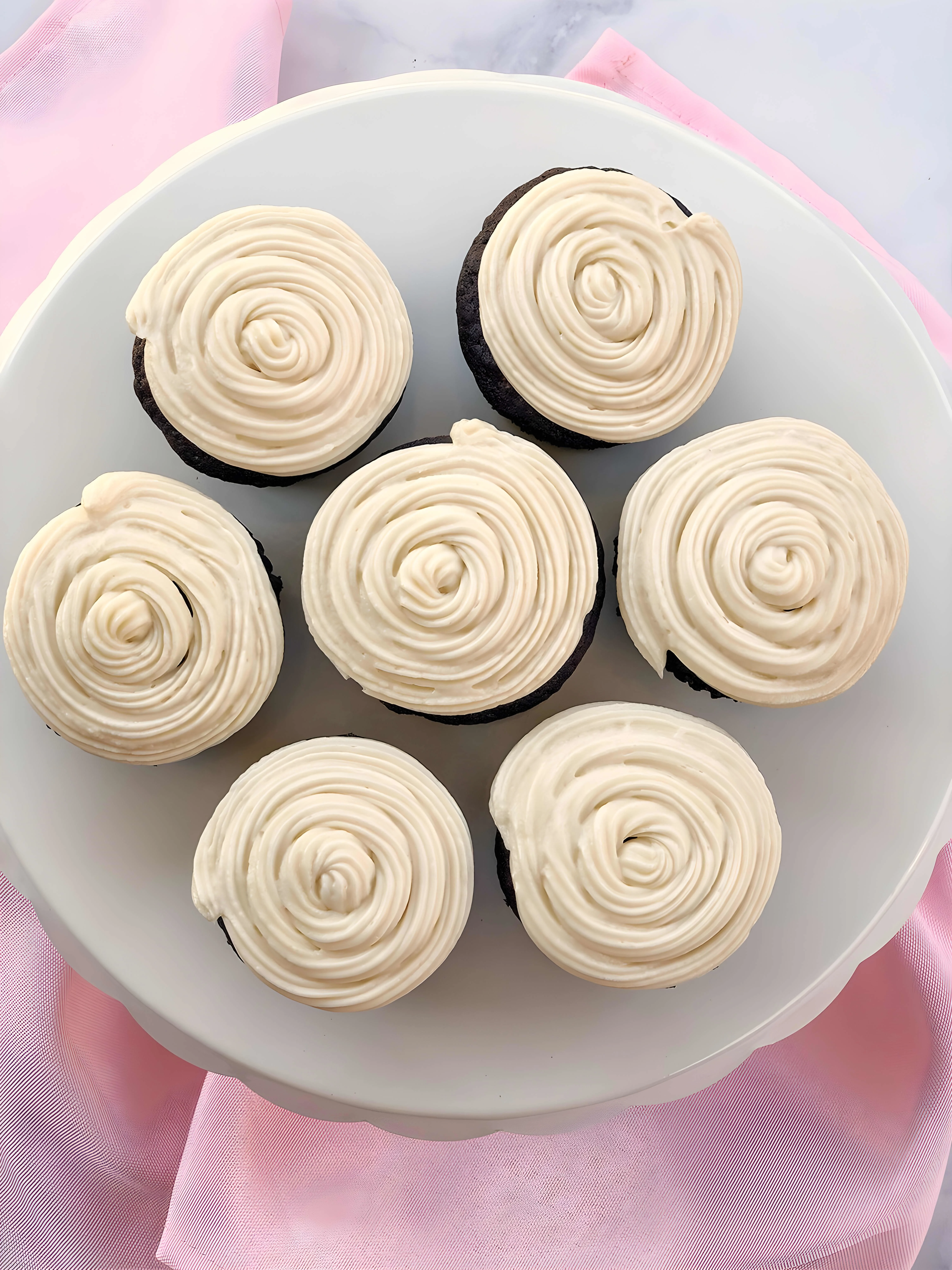 Easy Vegan Chocolate Cupcakes