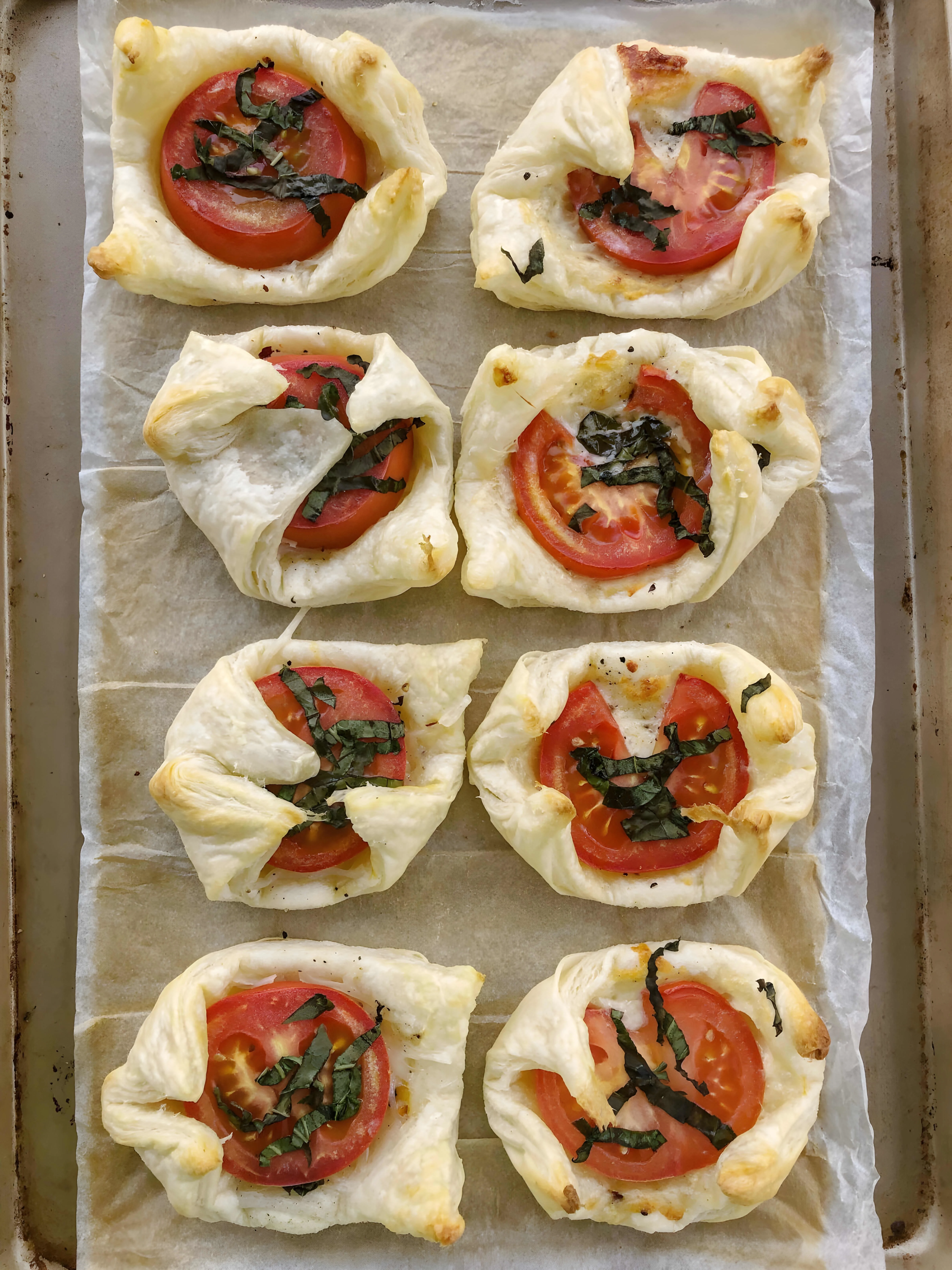 Individual Tomato Basil Tarts (Dairy-Free, Egg-Free, Vegan)