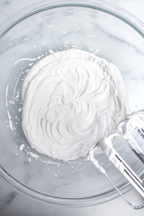 No-Bake Vegan Pistachio Cheesecake Cups