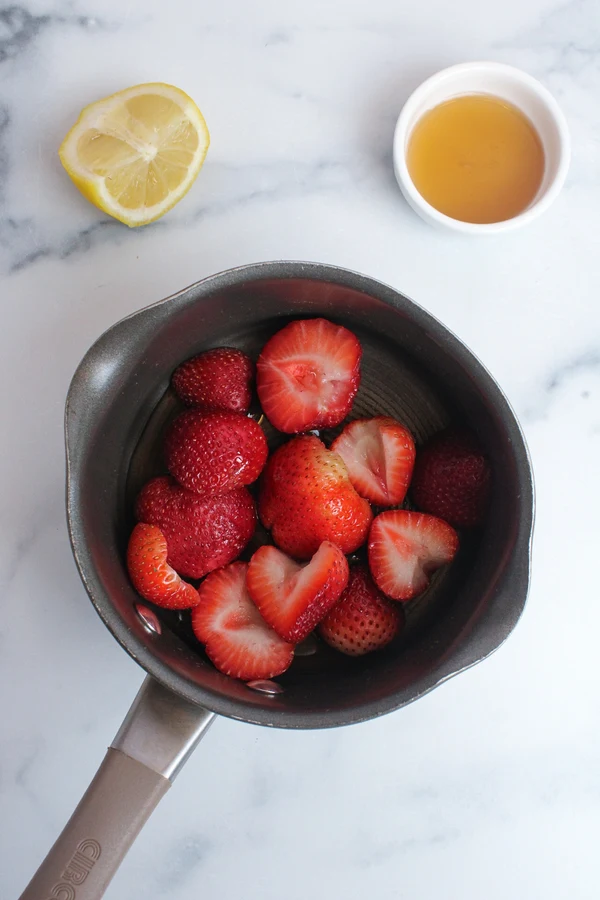 Strawberry Glaze Smoothie (Erewhon Copycat)