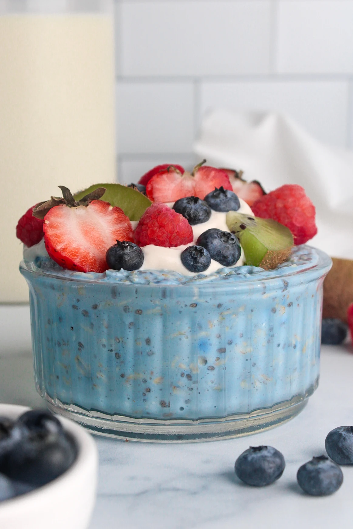 Blue Spirulina Overnight Oats