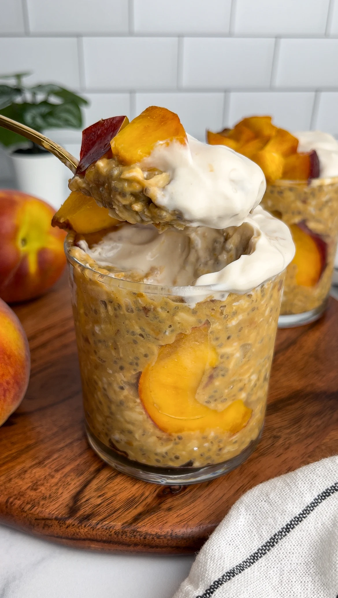 Peaches & Cream Overnight Oats