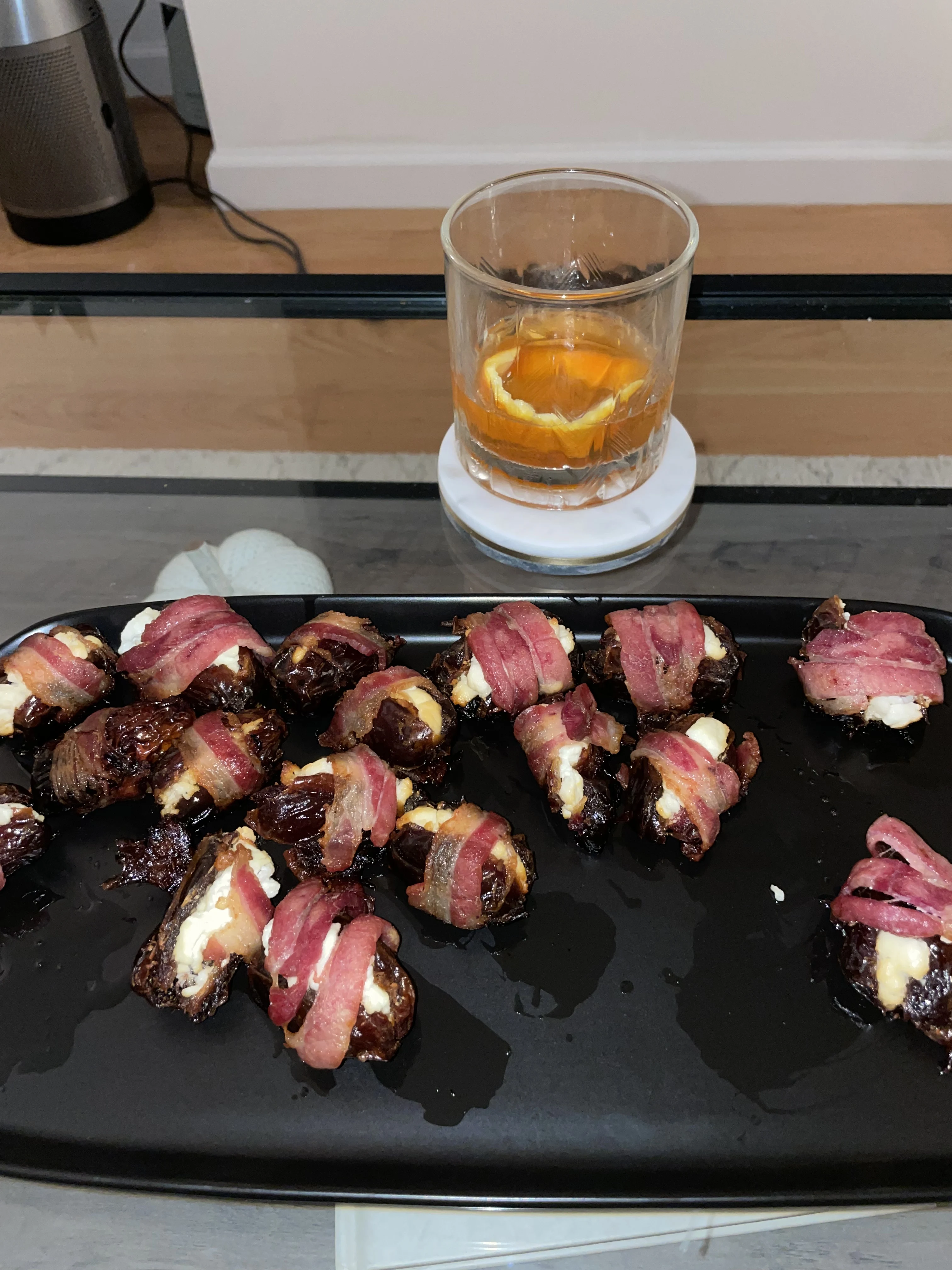 cmkczhm0k00d16njbyx7isggn