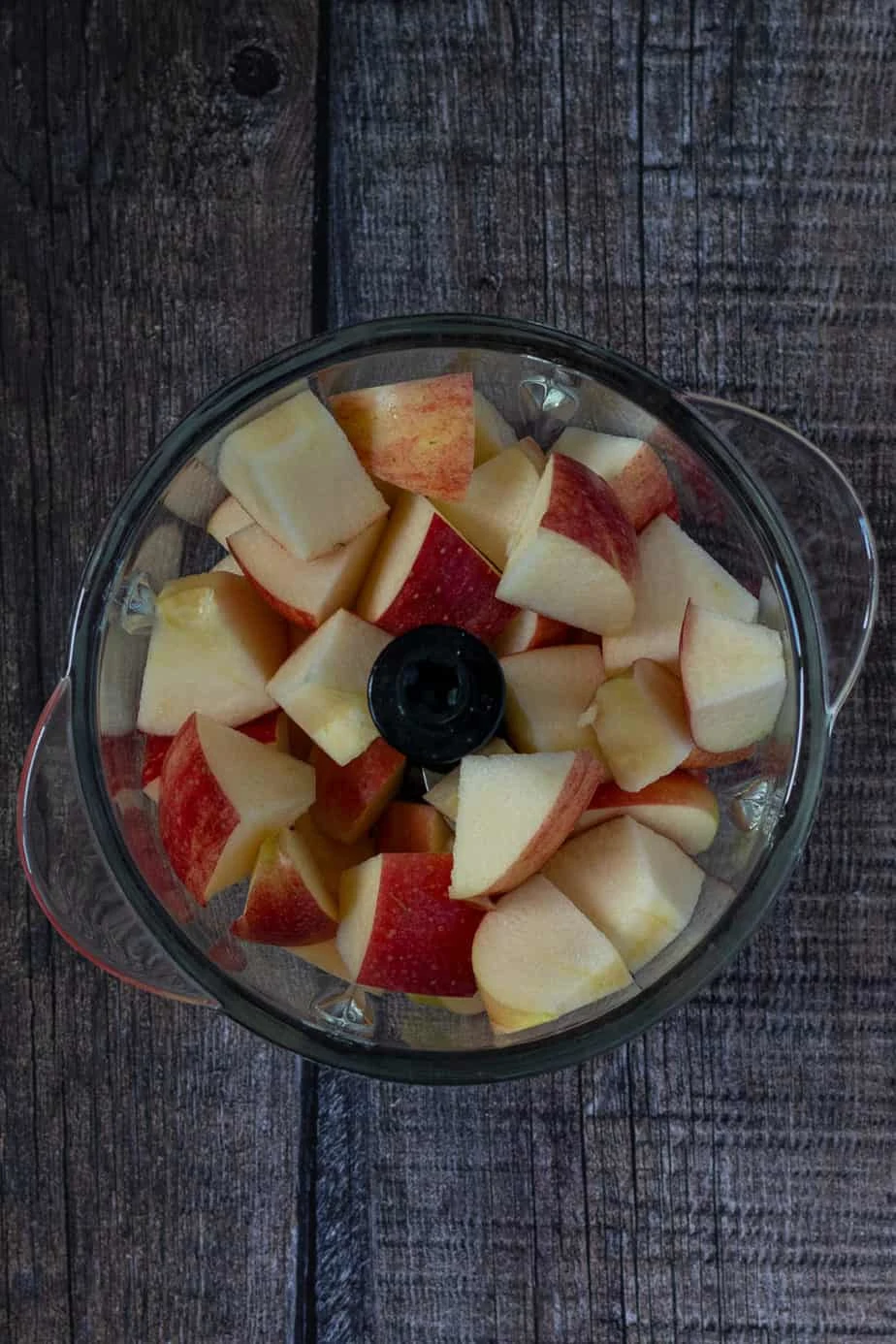 Healthy Apple Bread with Cinnamon