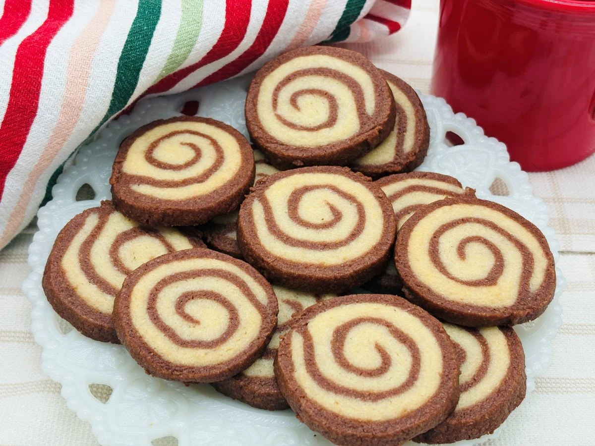 Chocolate Pinwheel Cookie