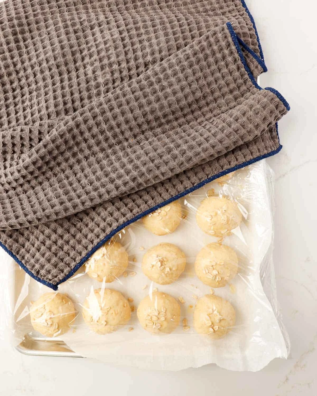 Oatmeal Dinner Rolls