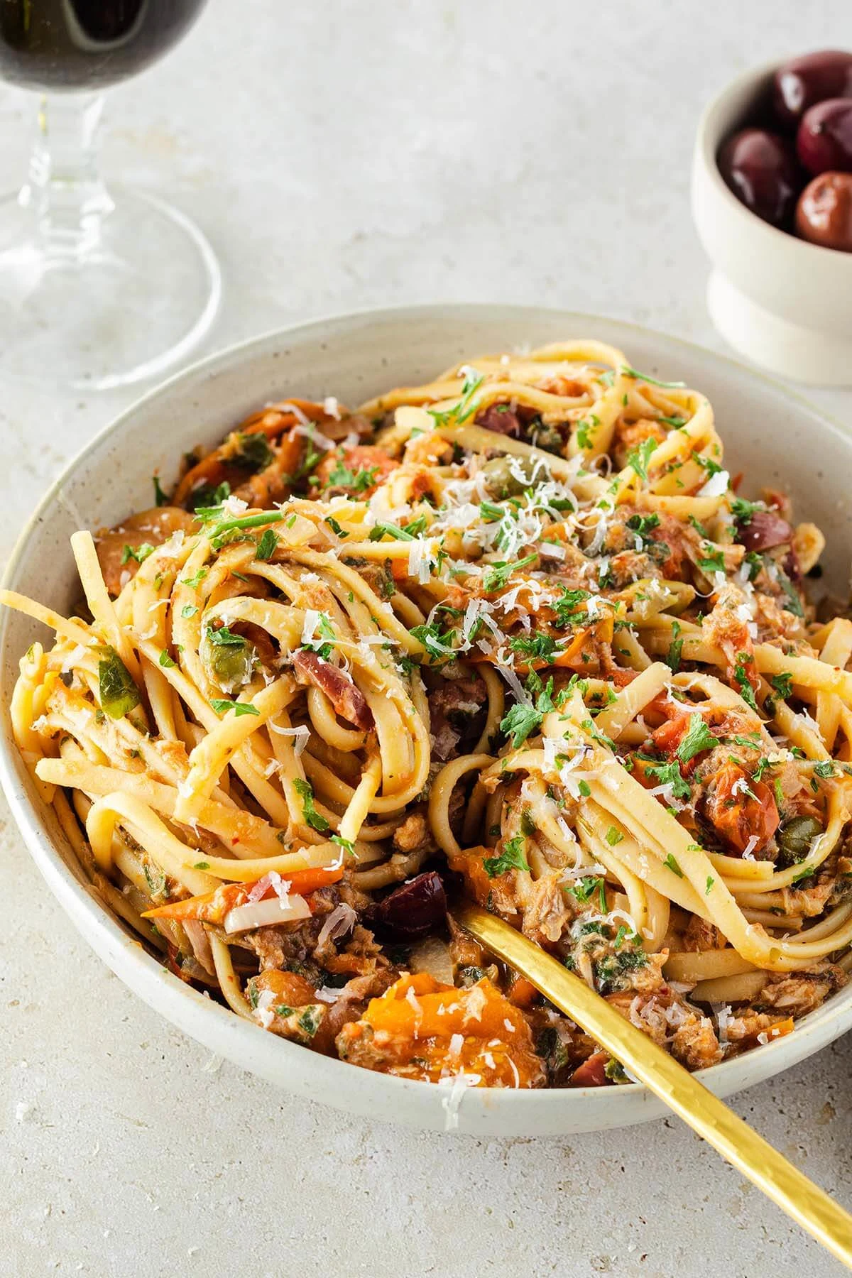 Spaghetti Tuna Puttanesca