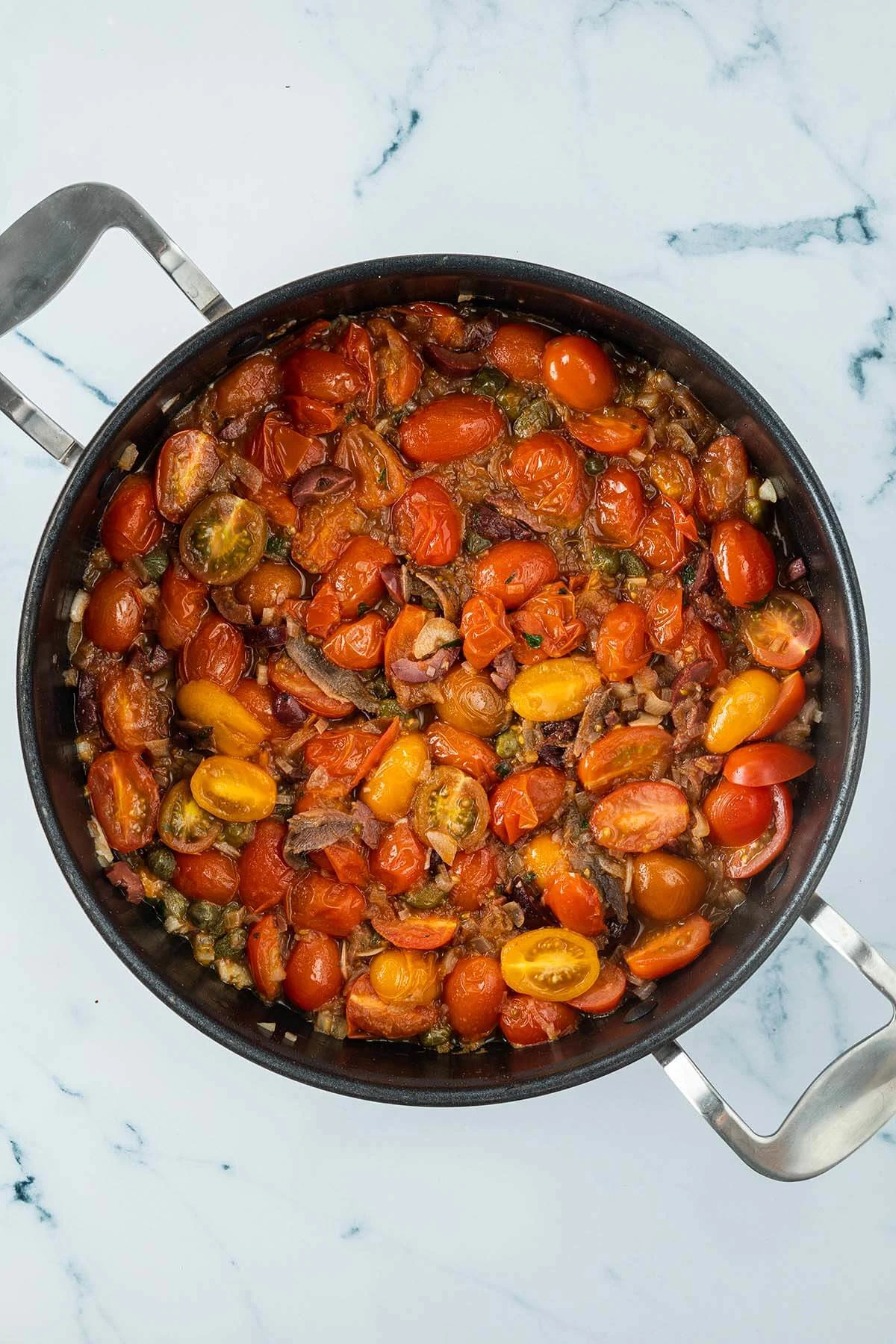 Spaghetti Tuna Puttanesca