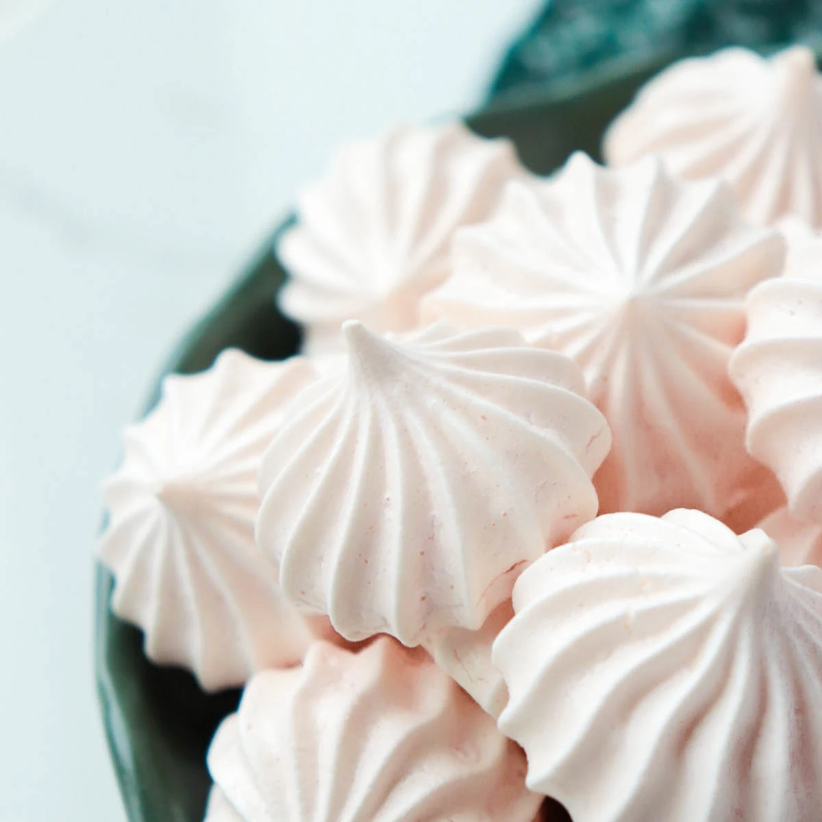 Vanilla Peppermint Meringues