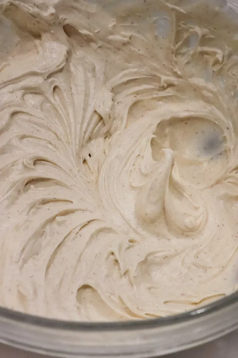 Pumpkin Cupcakes with Cinnamon Cream Cheese Frosting