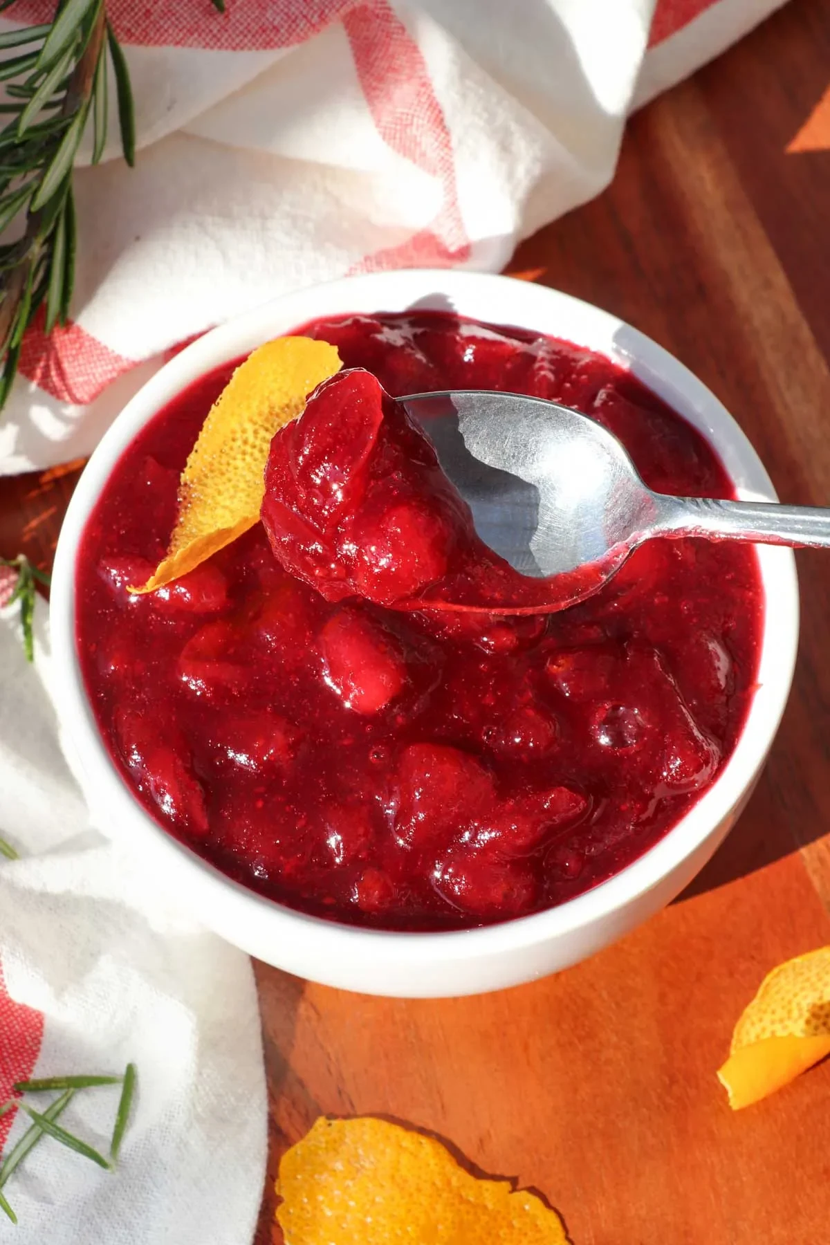 Cranberry Sauce with Cinnamon and Orange