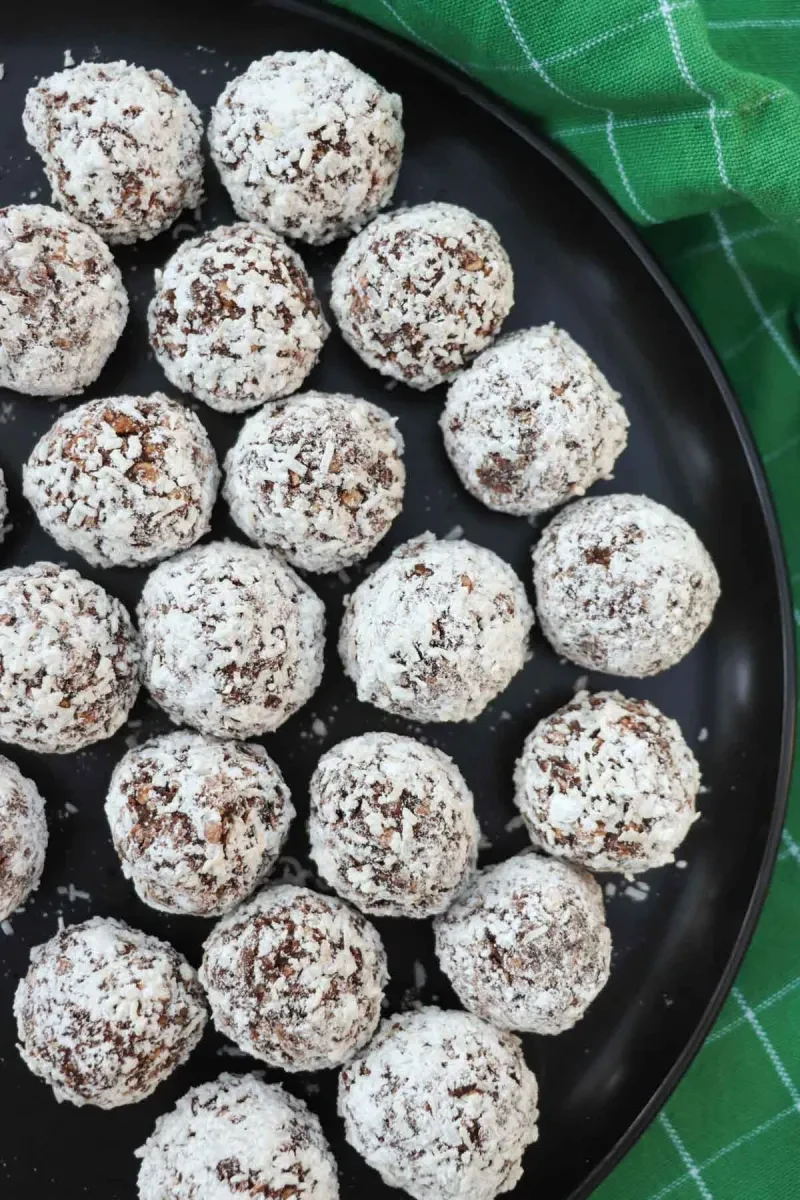 No Bake Cookies with Chocolate, Coconut, and Oats
