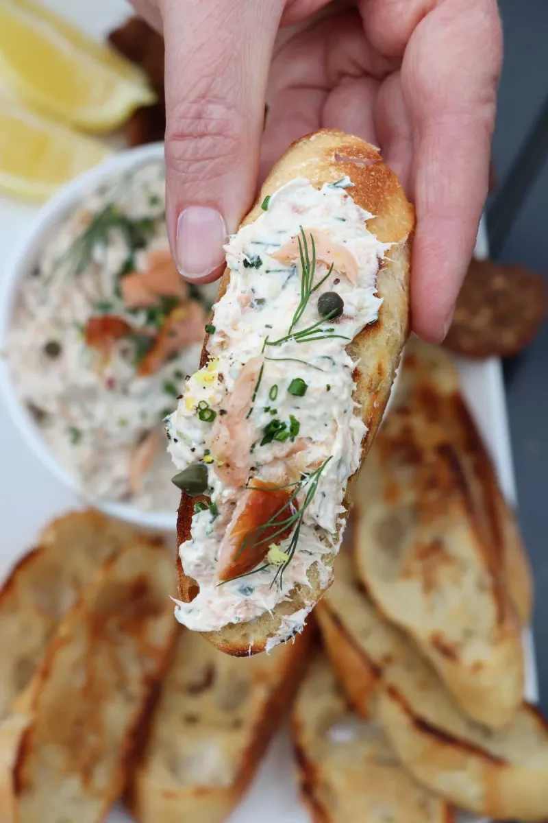 Easy Smoked Salmon Dip (Ready in 10 Minutes!)