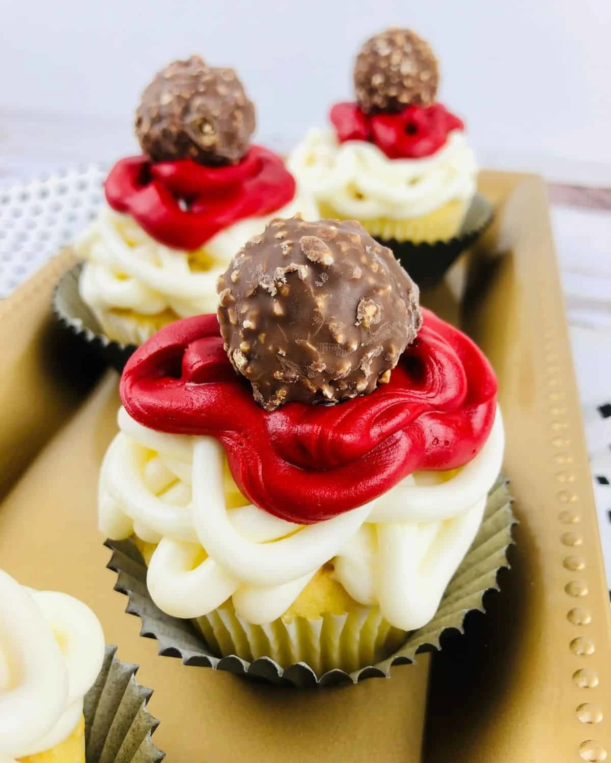 Spaghetti and Meatball Cupcakes