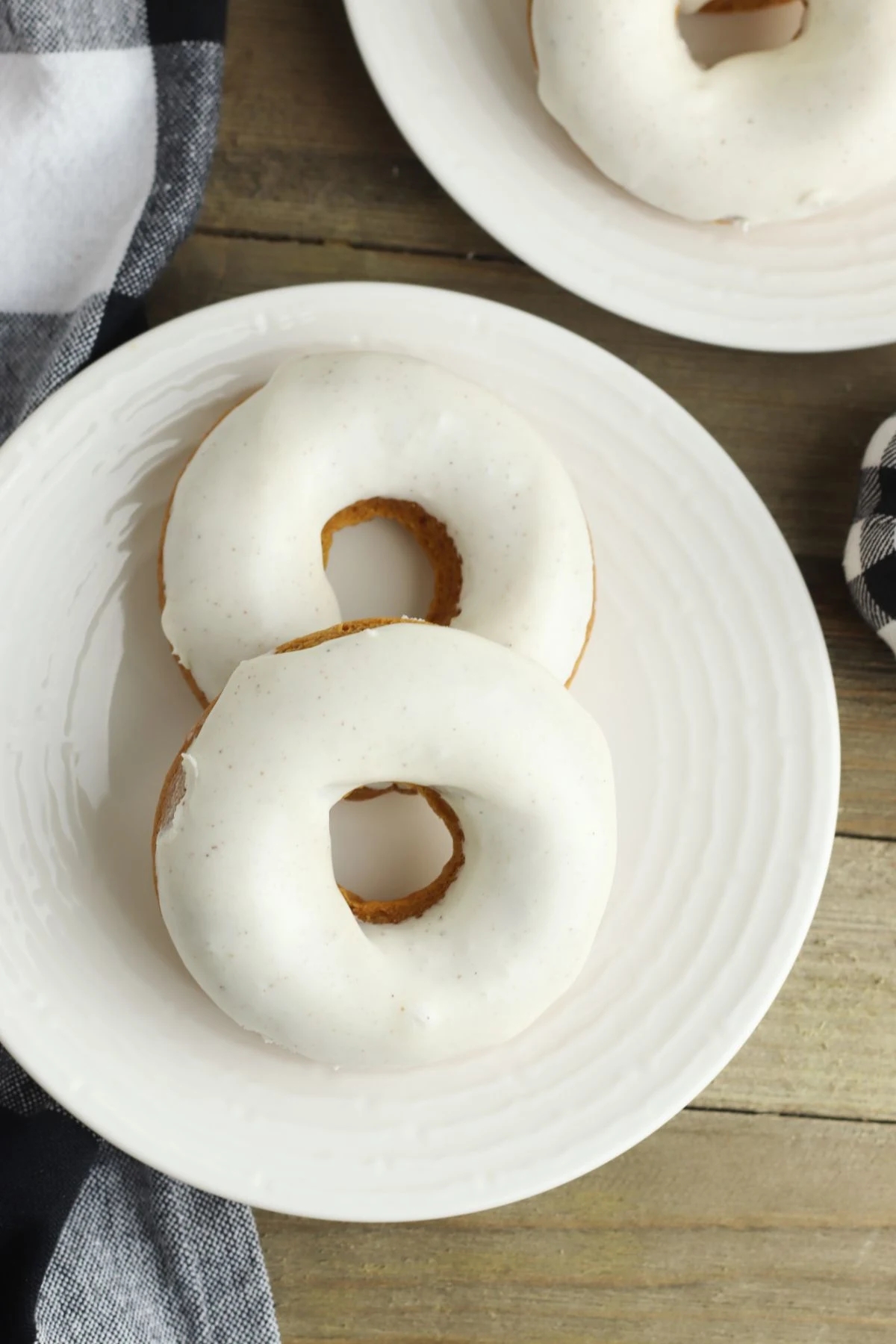 Pumpkin Spice Donuts
