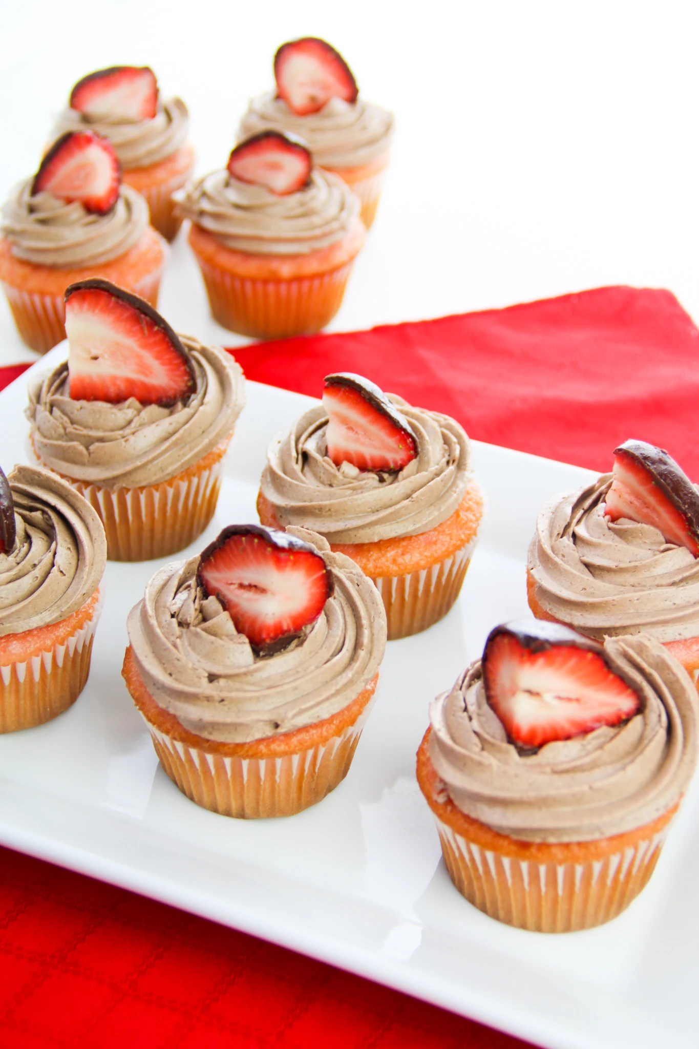 Chocolate Covered Strawberries Cupcakes