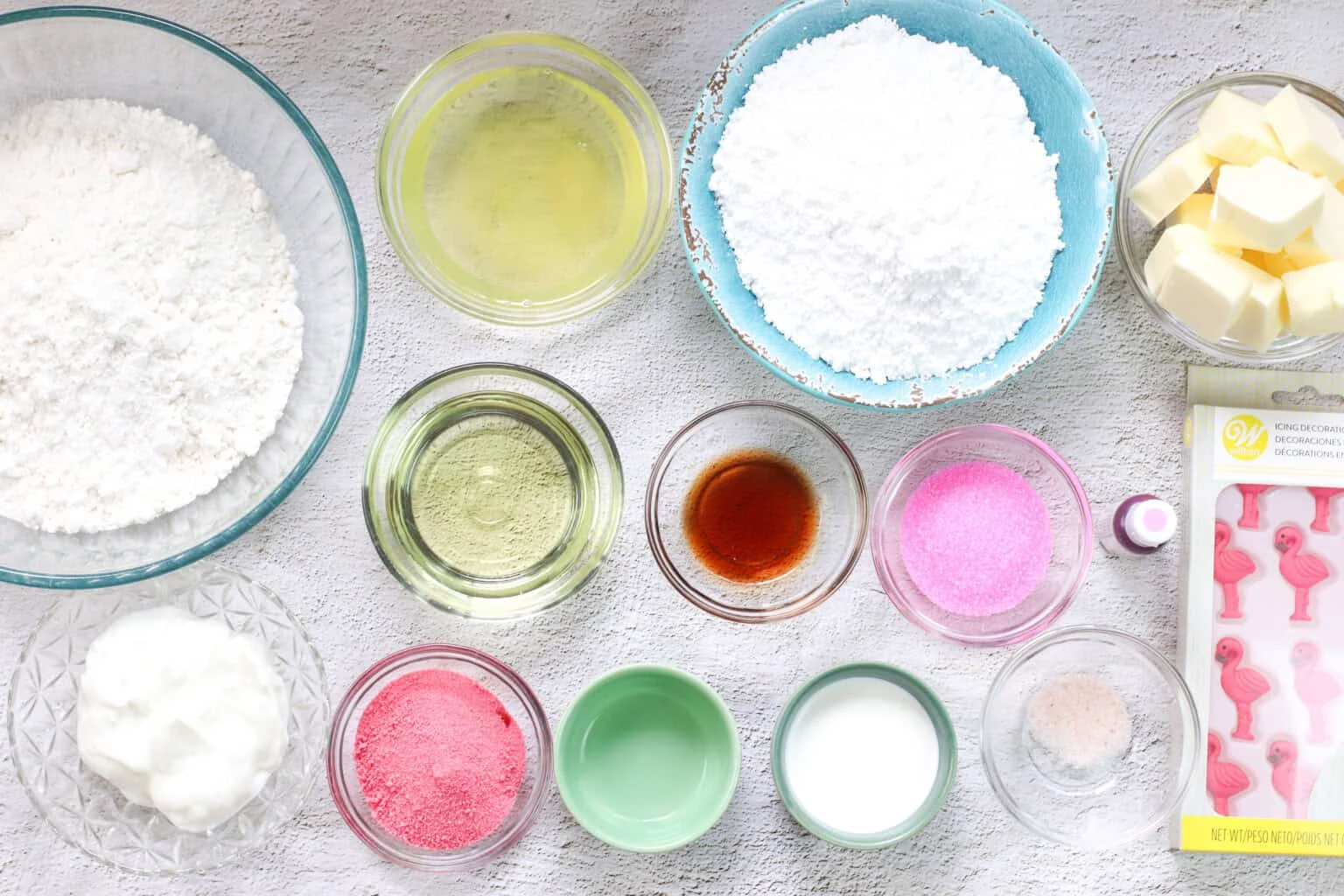 Strawberries and Cream Cupcakes