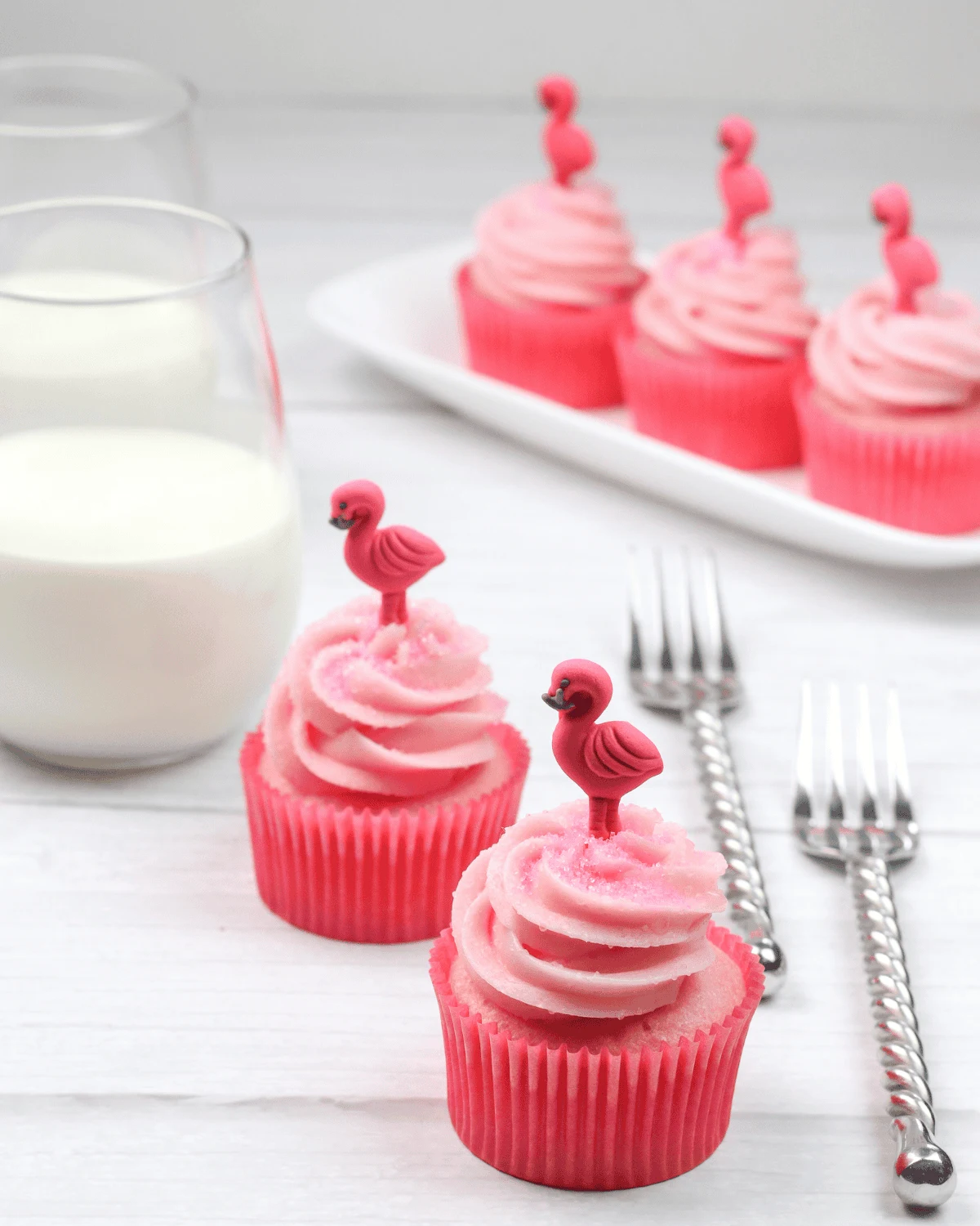 Strawberries and Cream Cupcakes