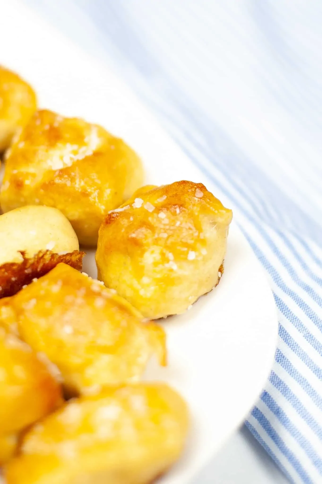 Air Fryer Pretzel Bites