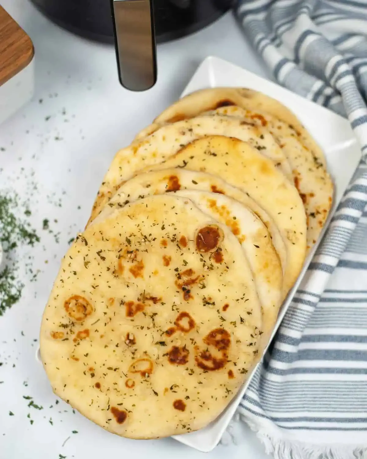 Air Fryer Garlic Naan Bread