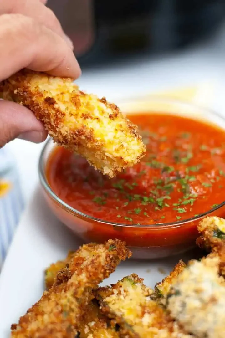 Air Fryer Zucchini Fries