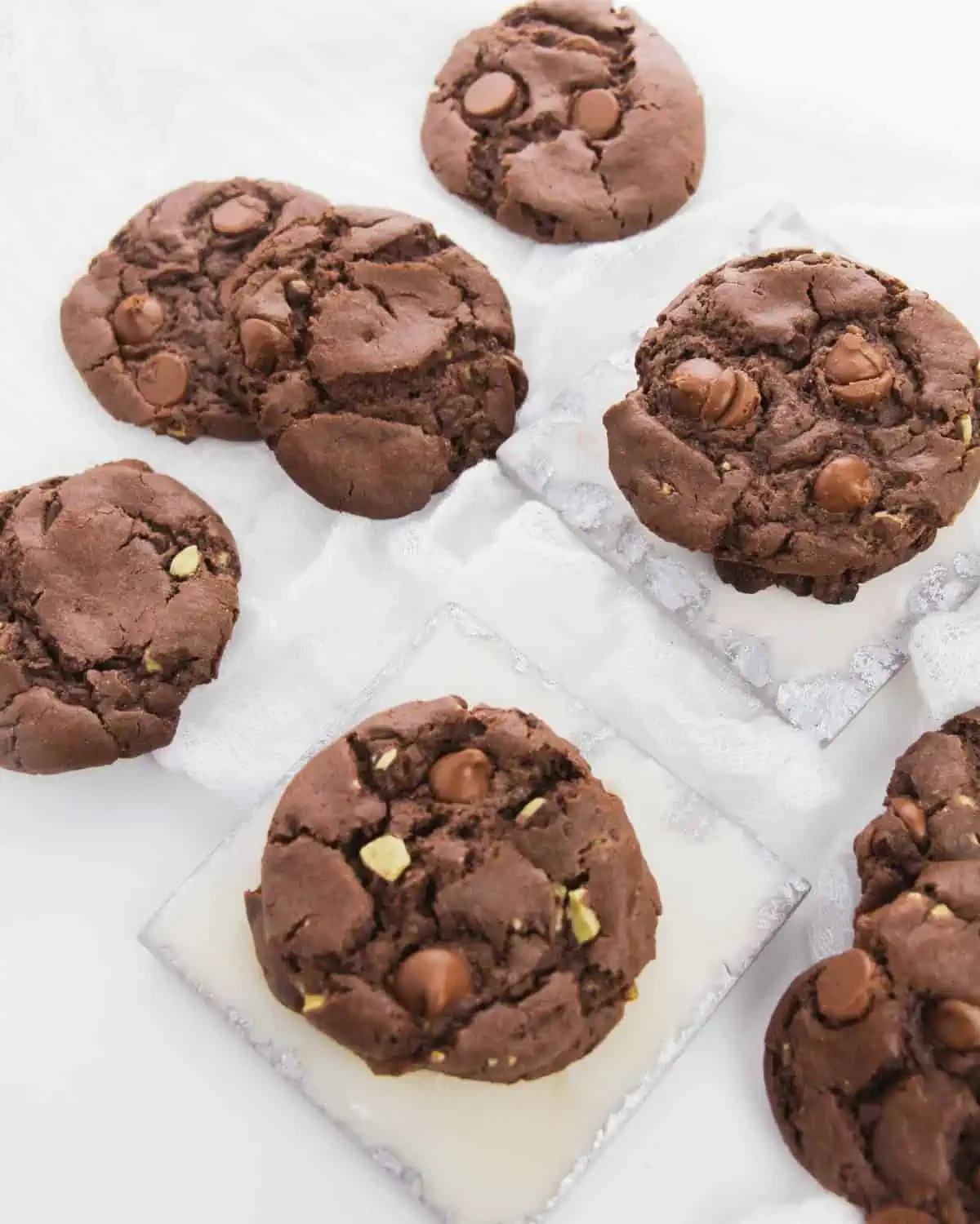 Mint Chocolate Chip Cookies
